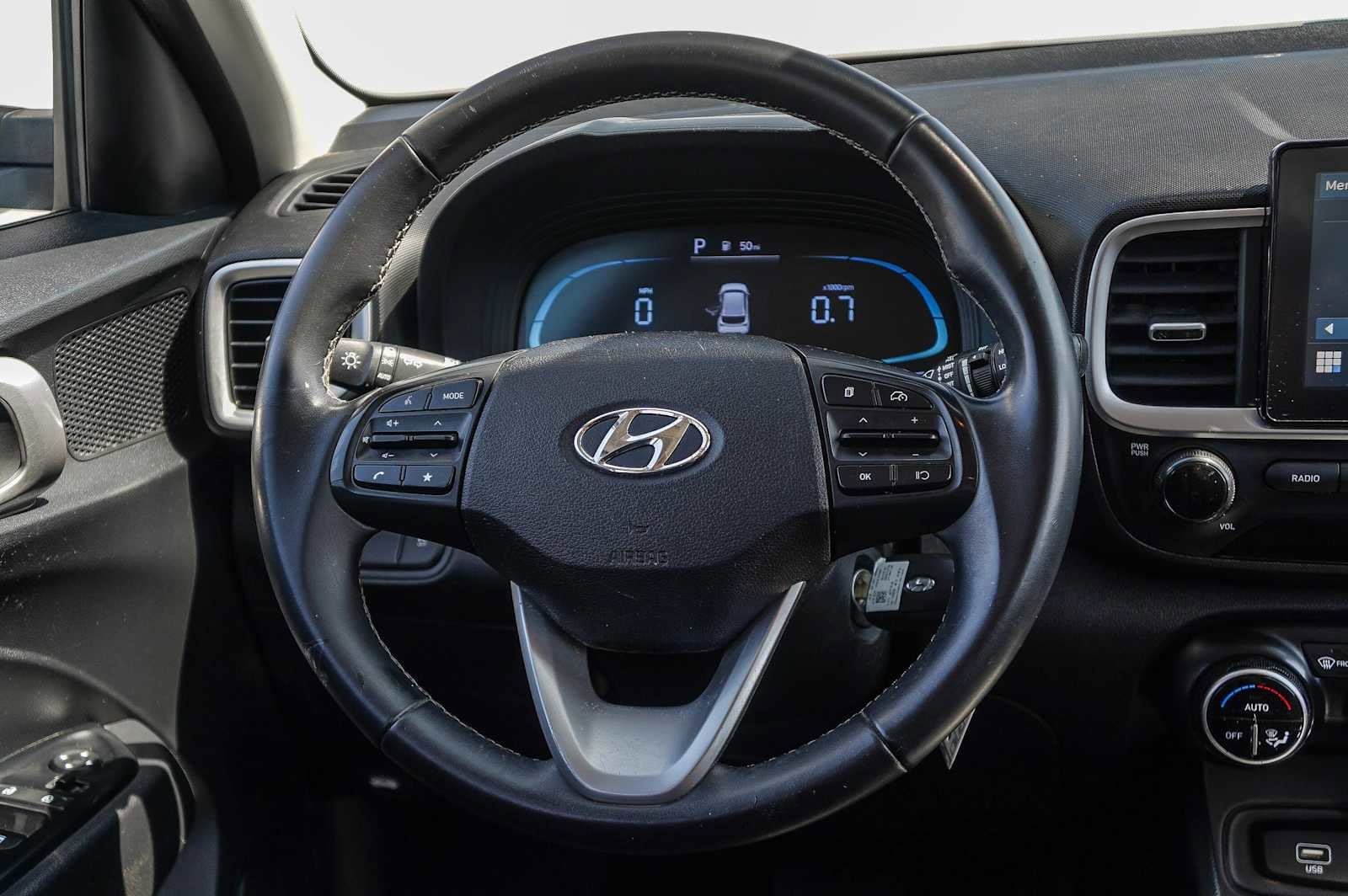 Thumbnail: 2023 Hyundai Venue - 15