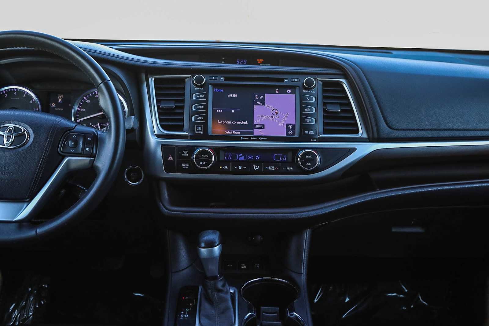 Thumbnail: 2016 Toyota Highlander - 13