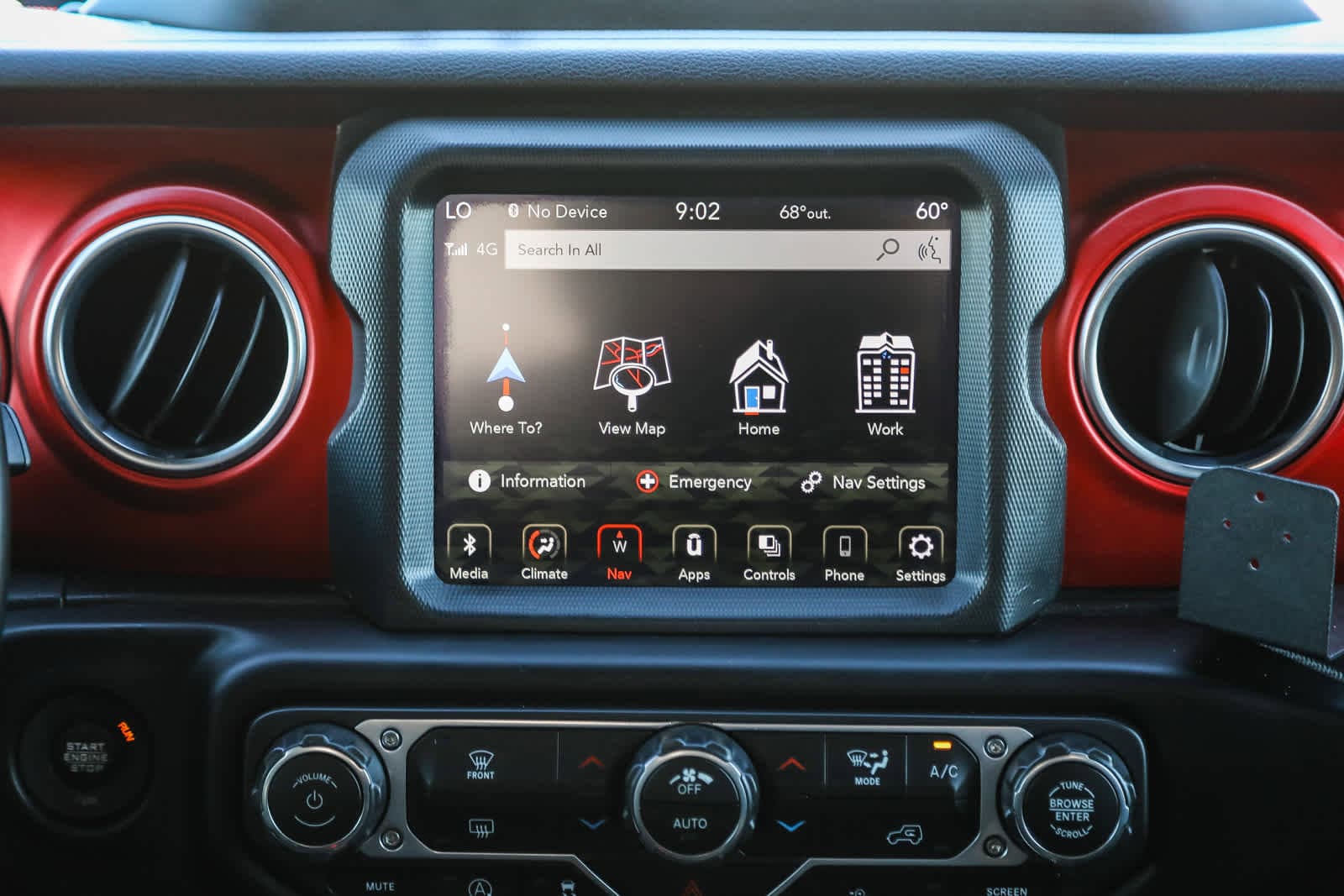 Thumbnail: 2020 Jeep Gladiator - 16
