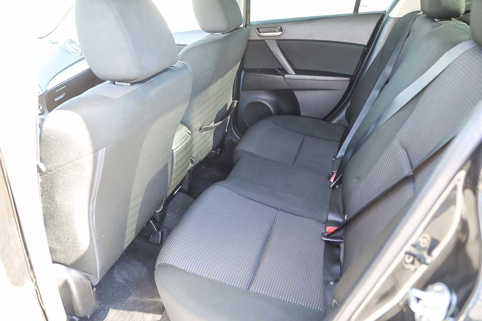 Thumbnail: 2013 Mazda Mazda3 - 16