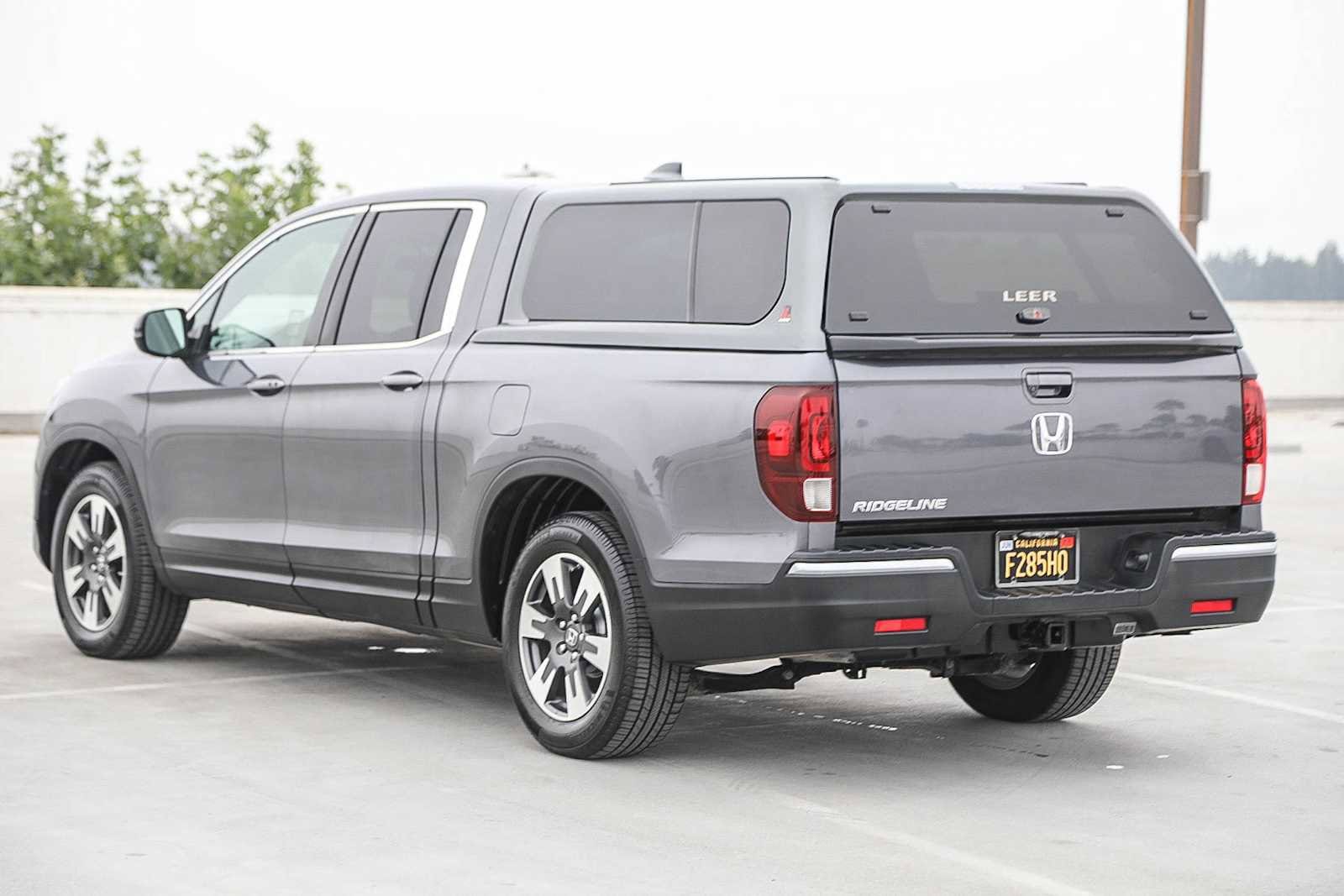 Thumbnail: 2017 Honda Ridgeline - 6