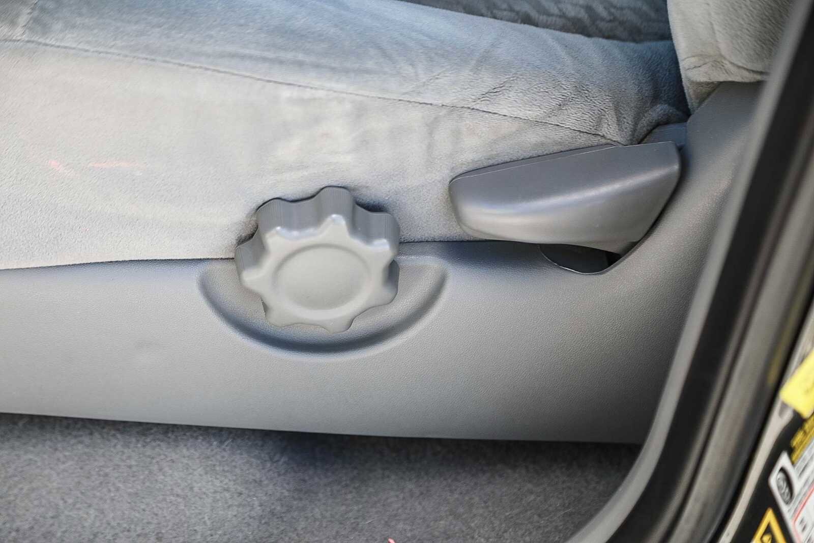 Thumbnail: 2011 Toyota Tacoma - 19