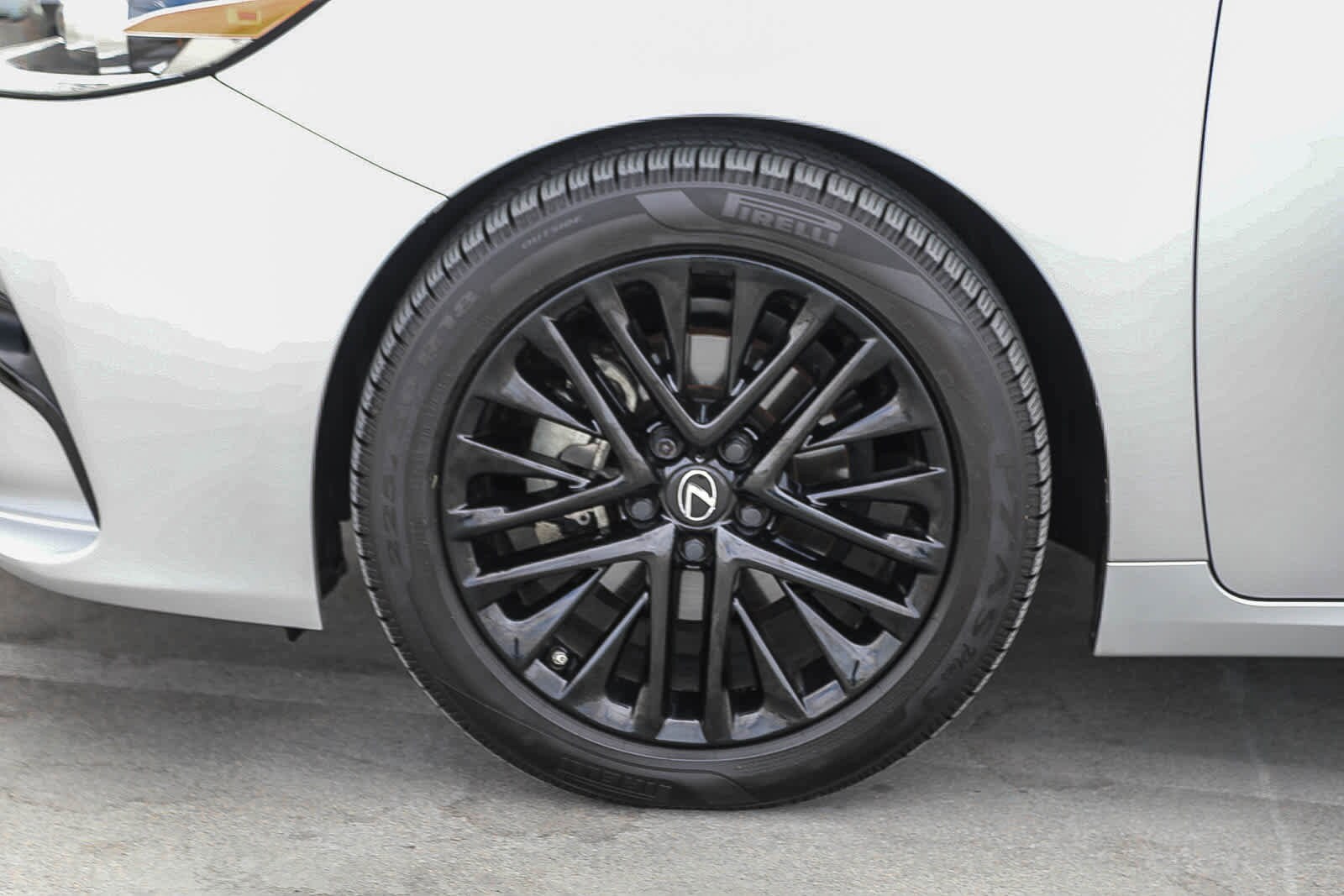 Thumbnail: 2016 Lexus ES - 10