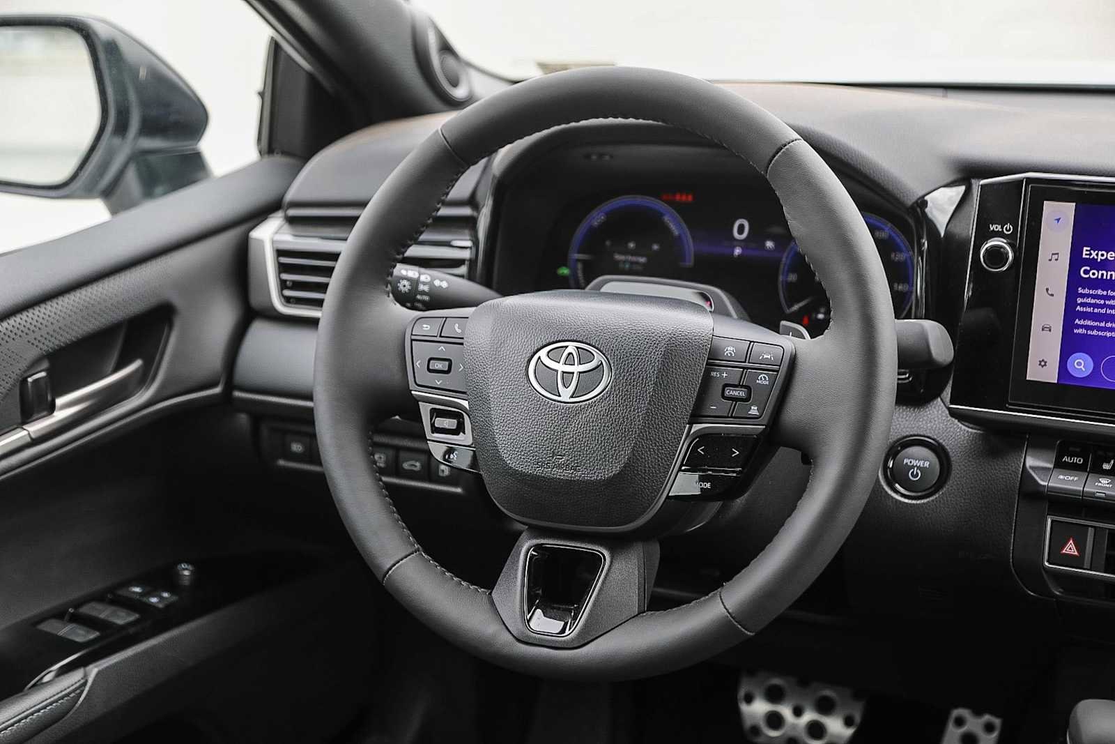 Thumbnail: 2025 Toyota Camry - 16