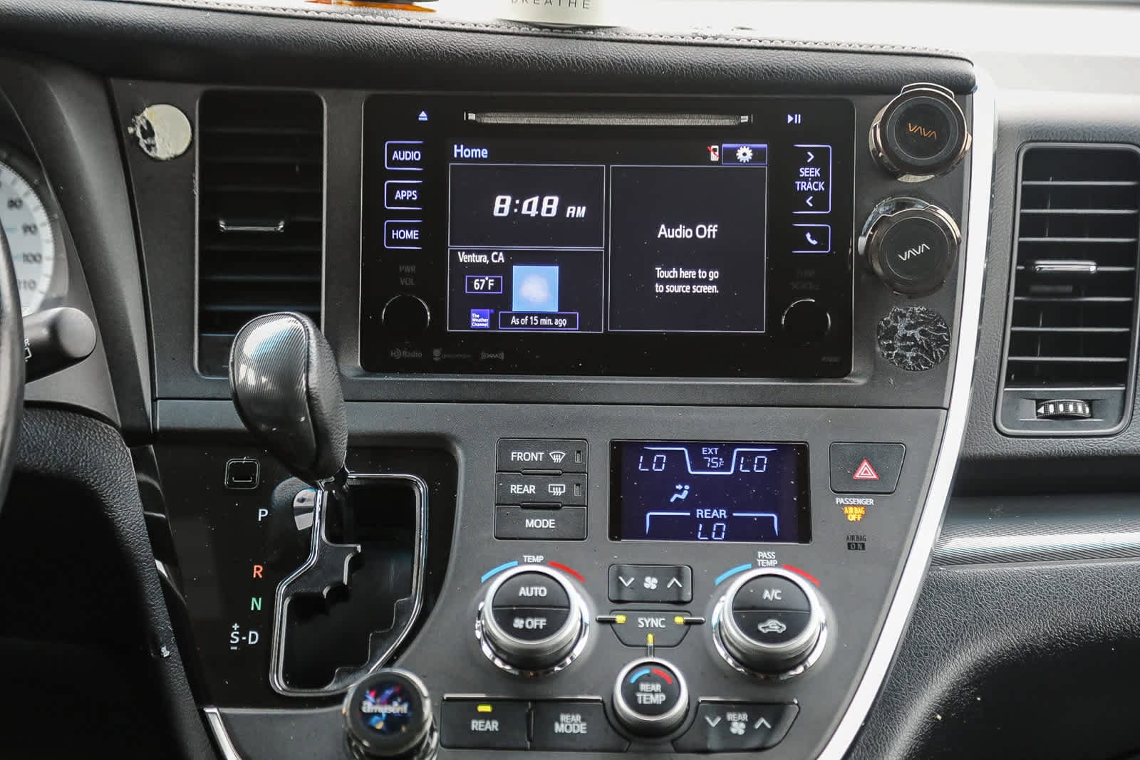 Thumbnail: 2017 Toyota Sienna - 13