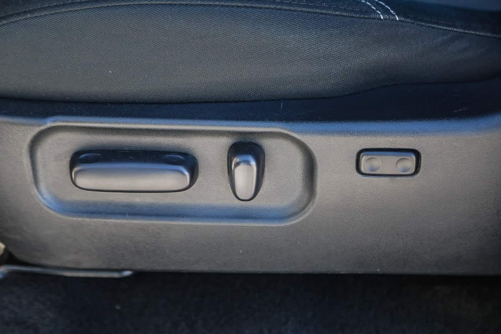 Thumbnail: 2023 Toyota Tacoma - 19