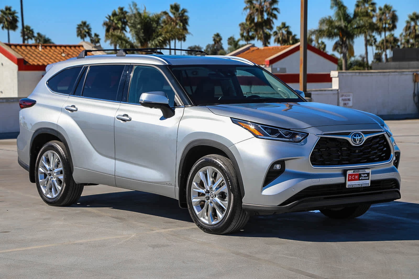 Thumbnail: 2024 Toyota Highlander - 4