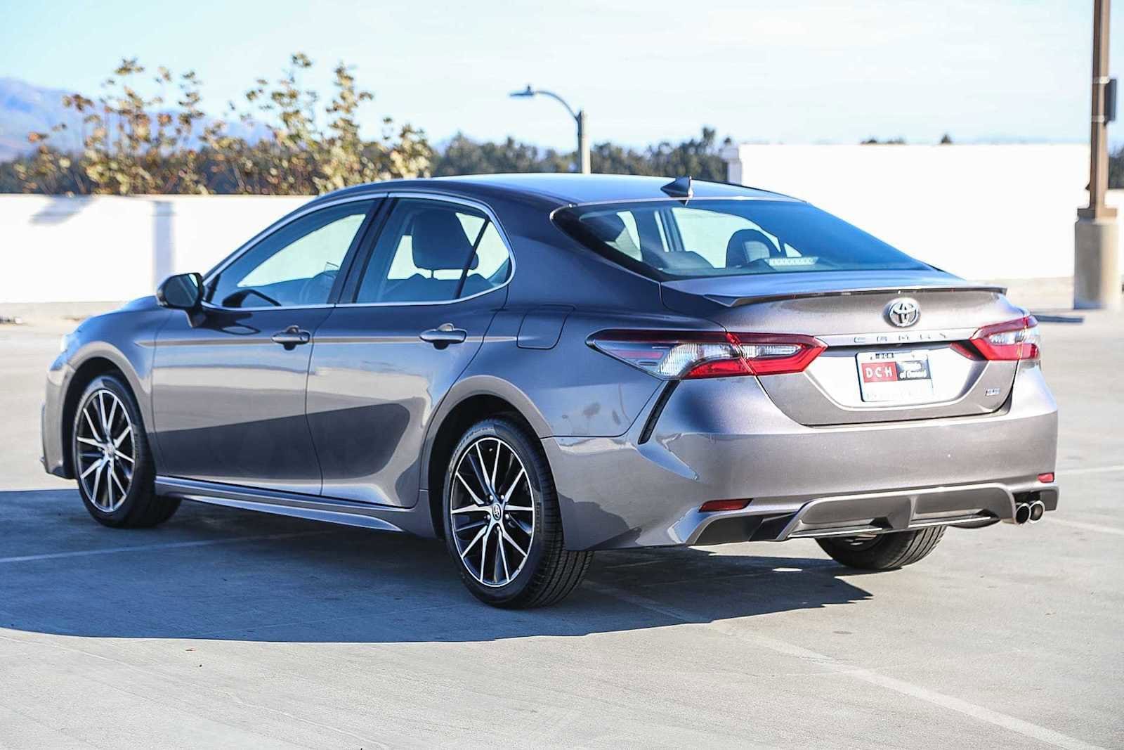 Thumbnail: 2023 Toyota Camry - 8