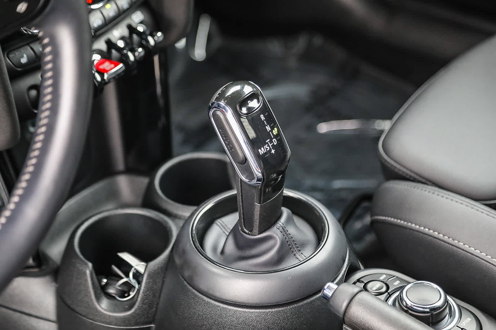 Thumbnail: 2023 MINI Cooper - 19