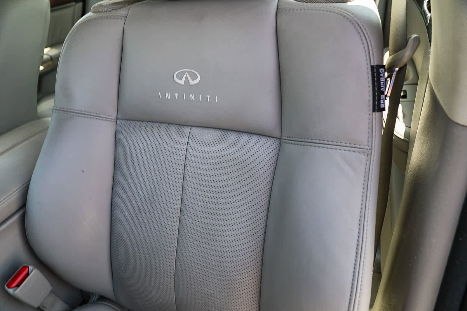 Thumbnail: 2008 INFINITI M45 - 23