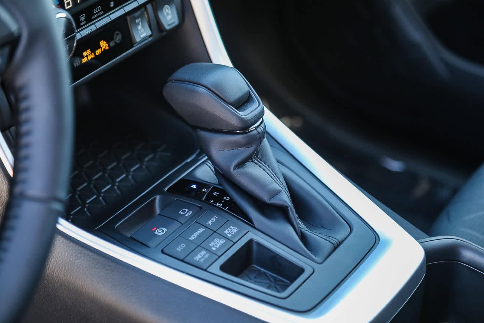 Thumbnail: 2025 Toyota RAV4 - 20