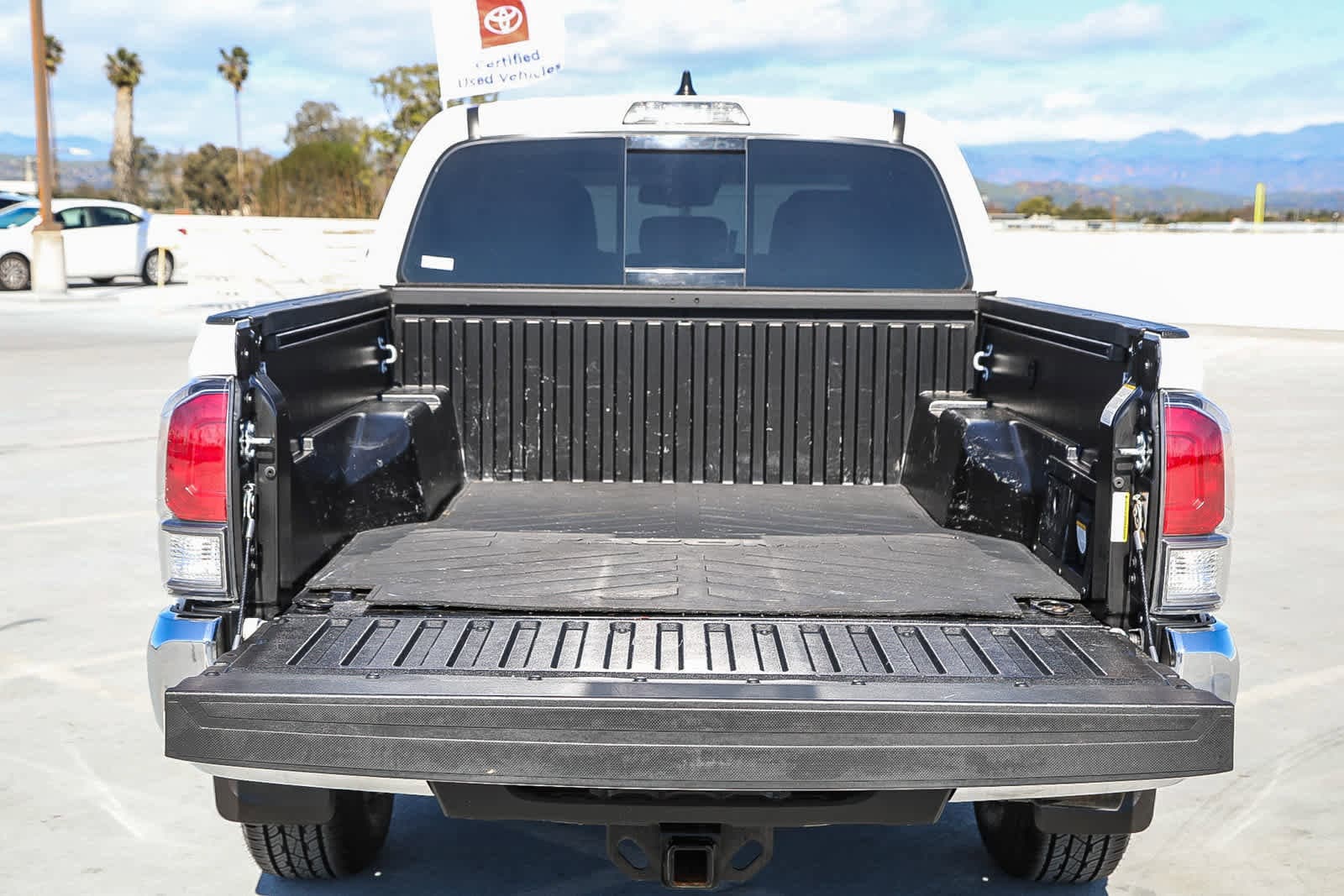 Thumbnail: 2023 Toyota Tacoma - 25