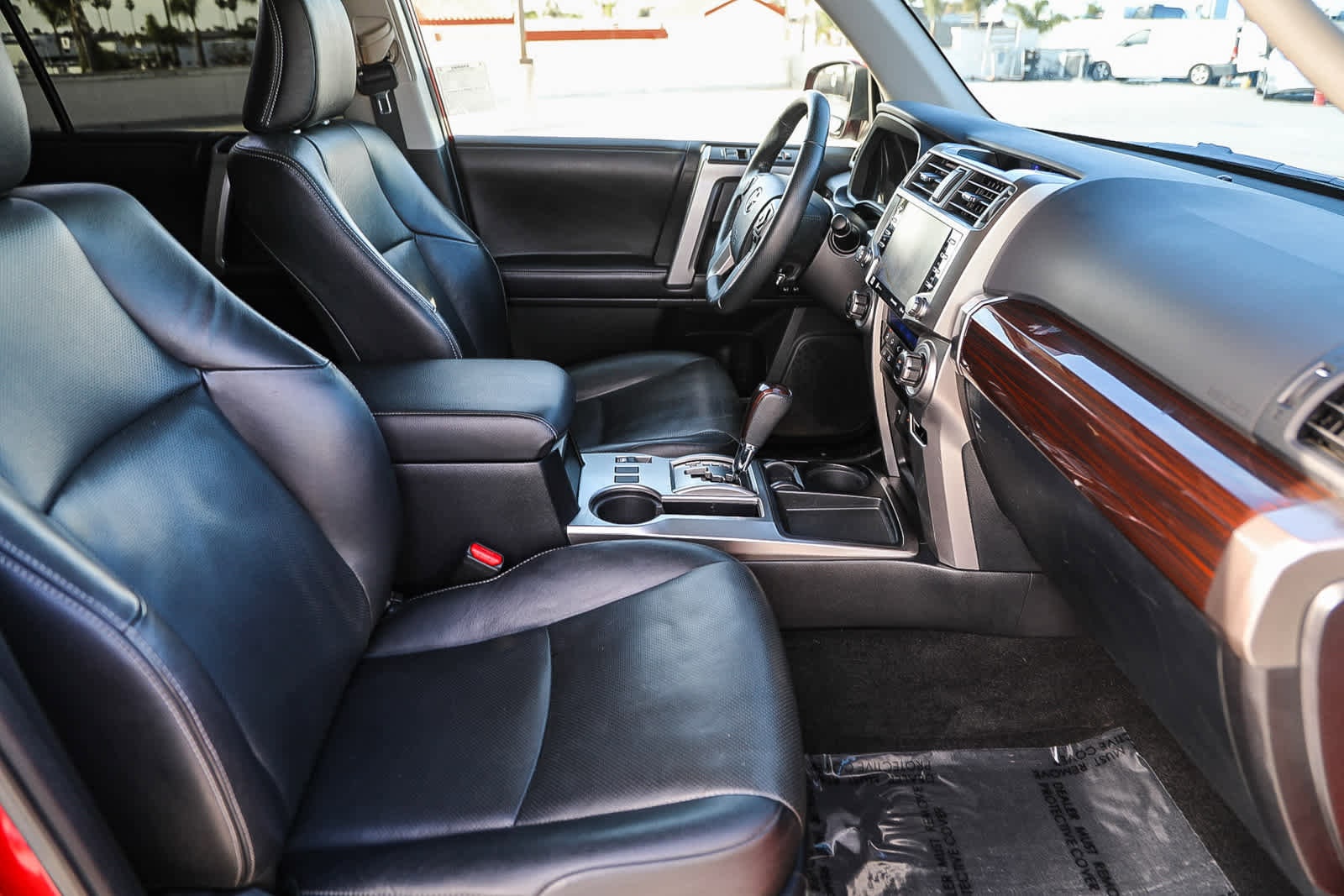 Thumbnail: 2020 Toyota 4Runner - 17