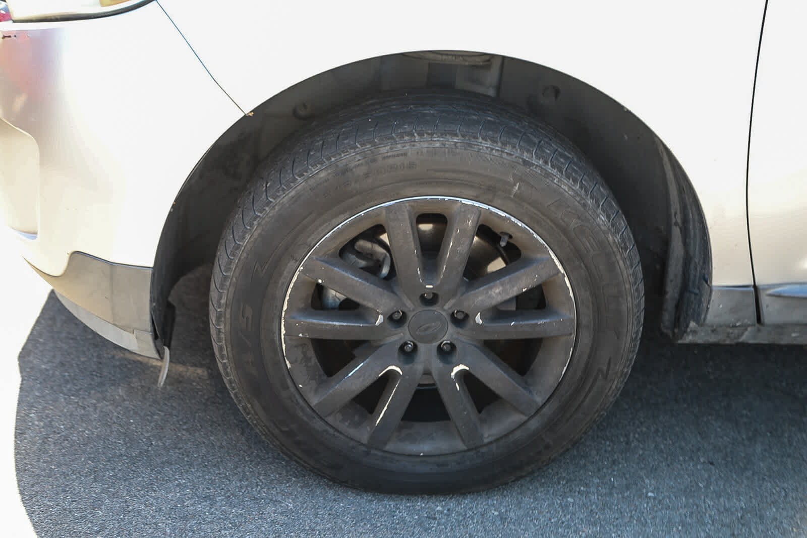 Thumbnail: 2011 Ford Edge - 9