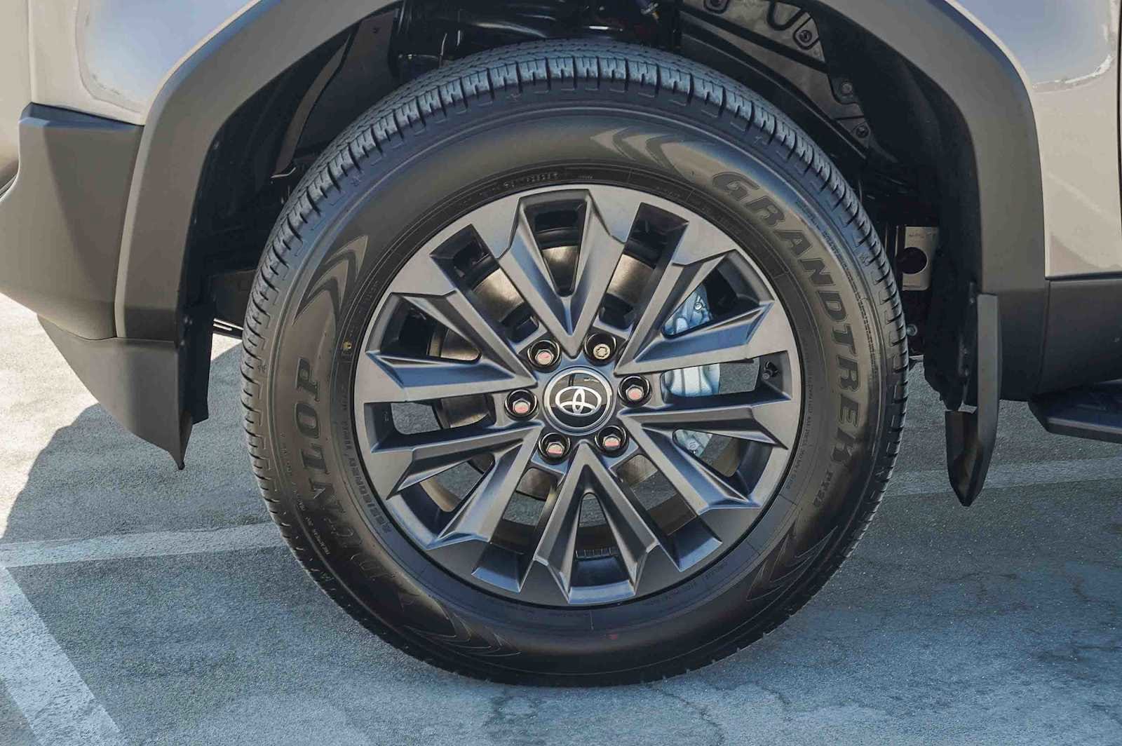 Thumbnail: 2025 Toyota Land Cruiser - 10