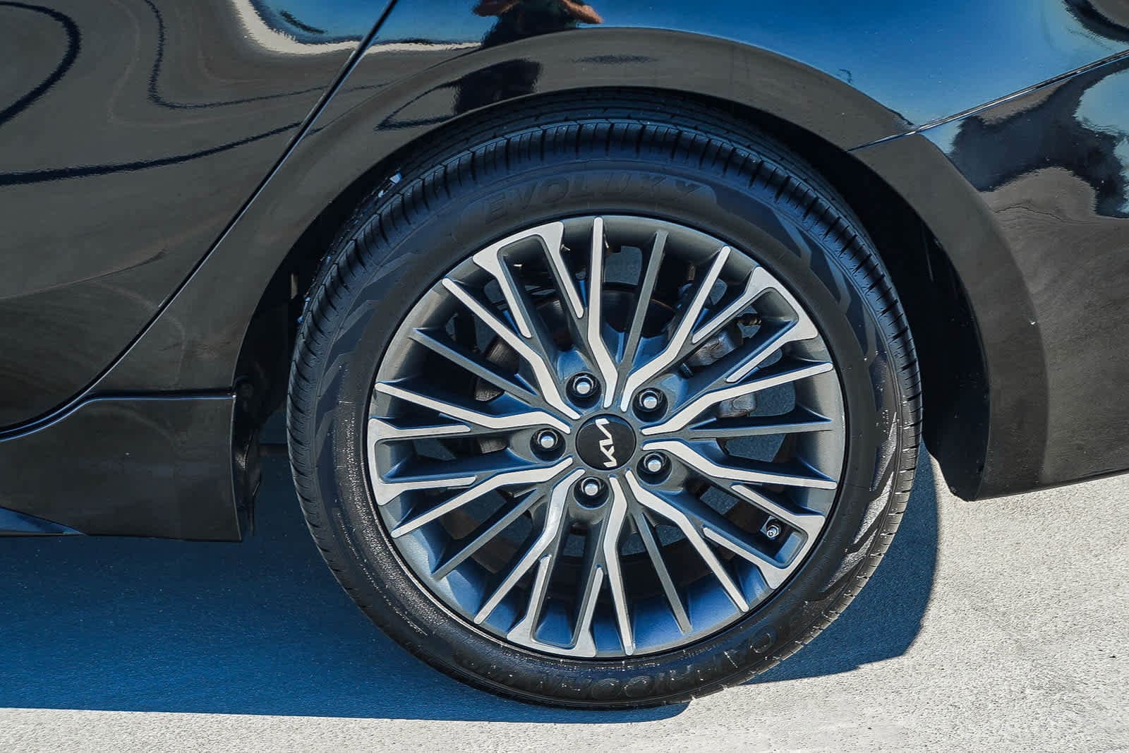 Thumbnail: 2022 Kia Forte - 12