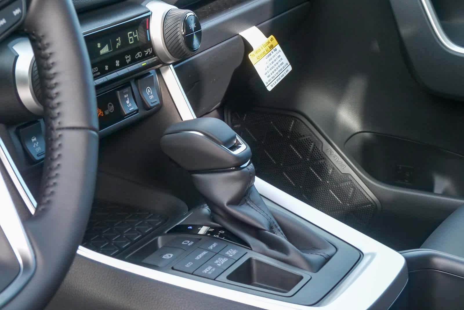 Thumbnail: 2025 Toyota RAV4 - 21