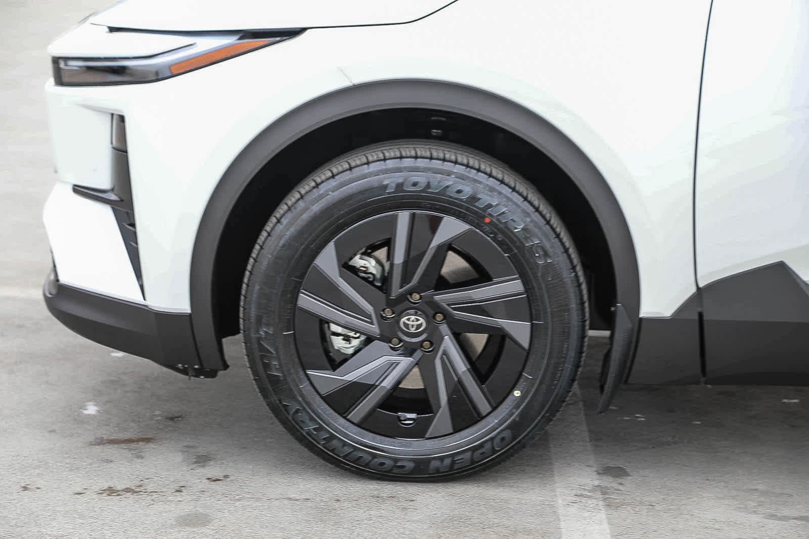 Thumbnail: 2026 Toyota C-HR - 10