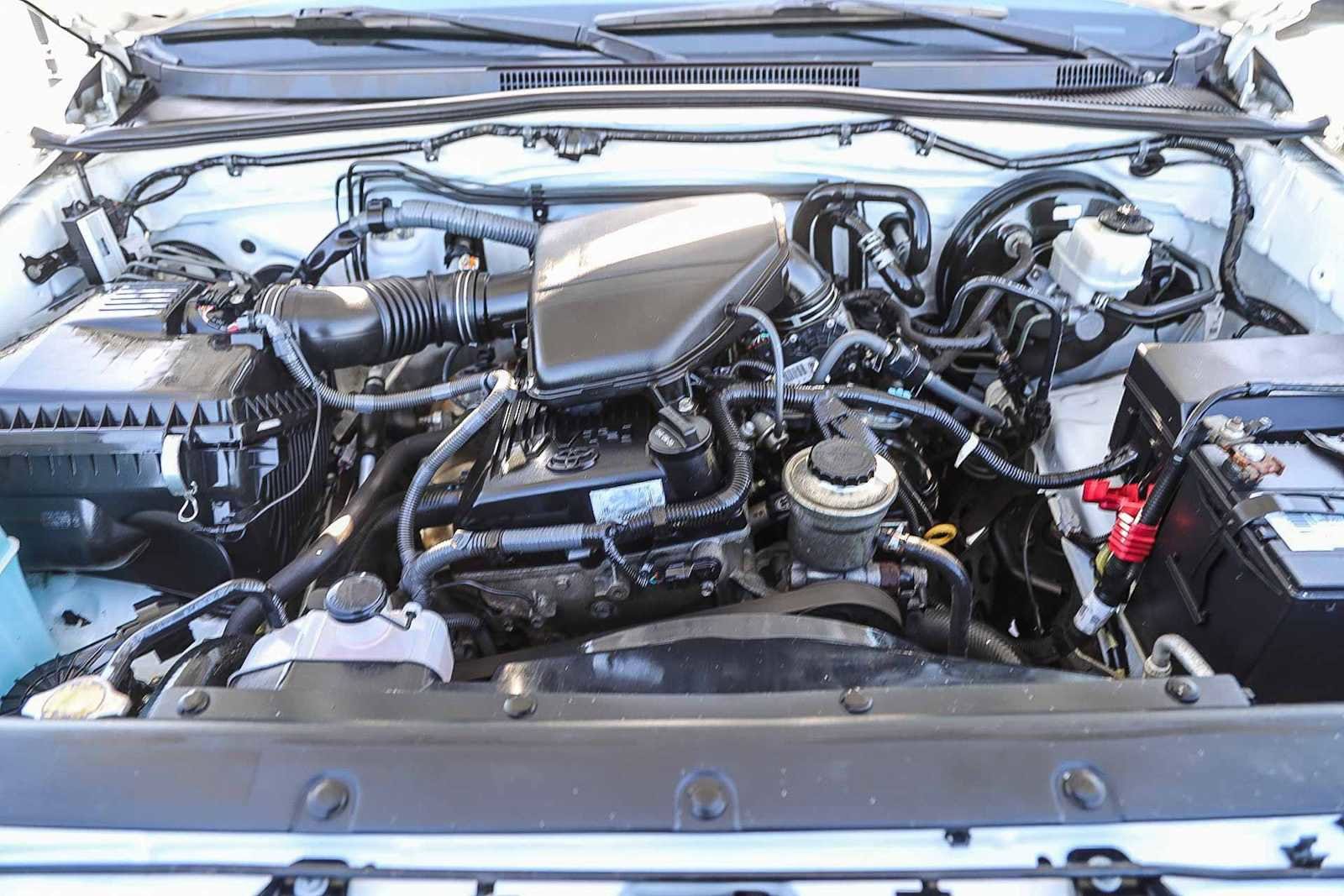 Thumbnail: 2013 Toyota Tacoma - 27