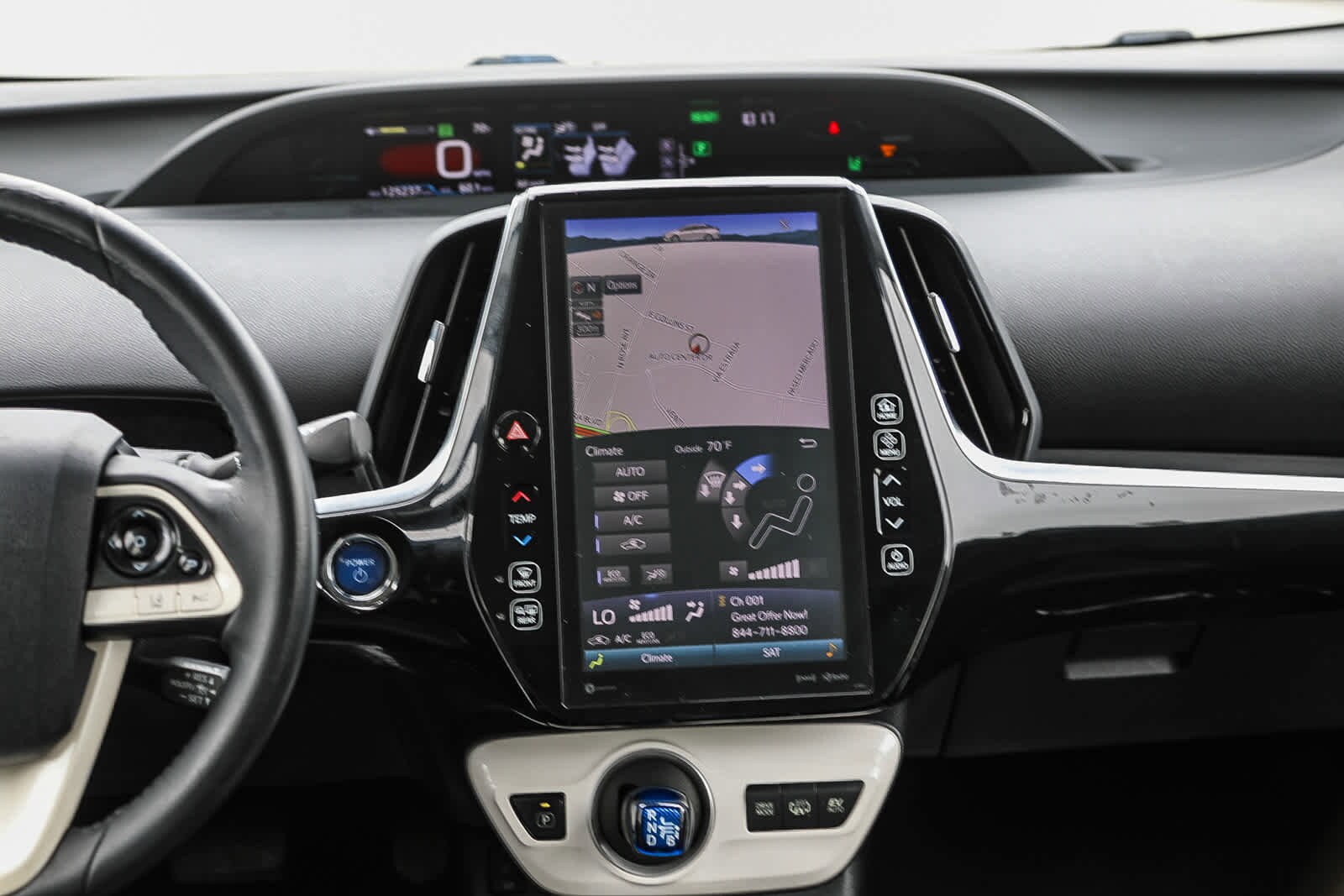 Thumbnail: 2017 Toyota Prius Prime - 13