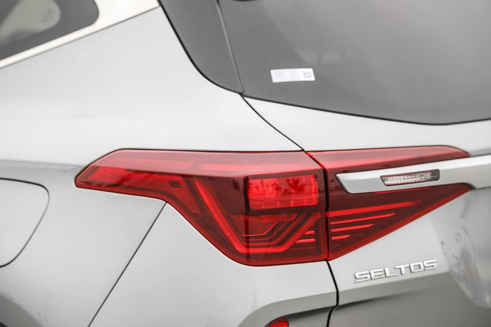 Thumbnail: 2021 Kia Seltos - 8
