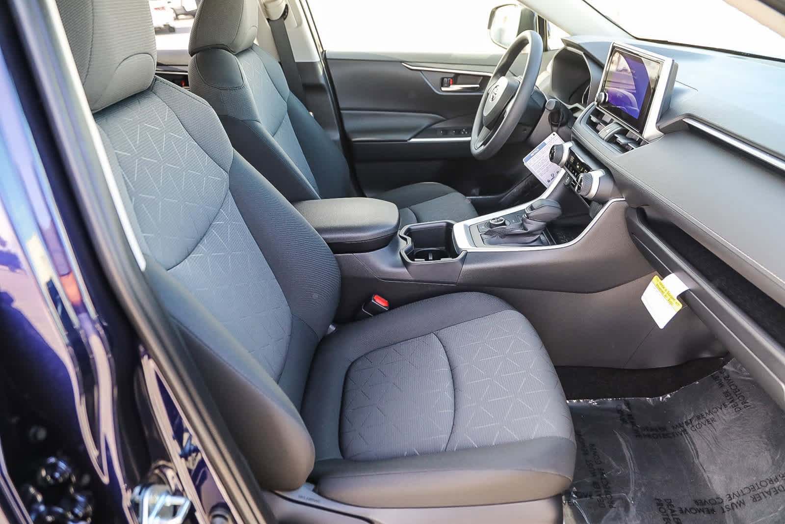 Thumbnail: 2025 Toyota RAV4 - 18