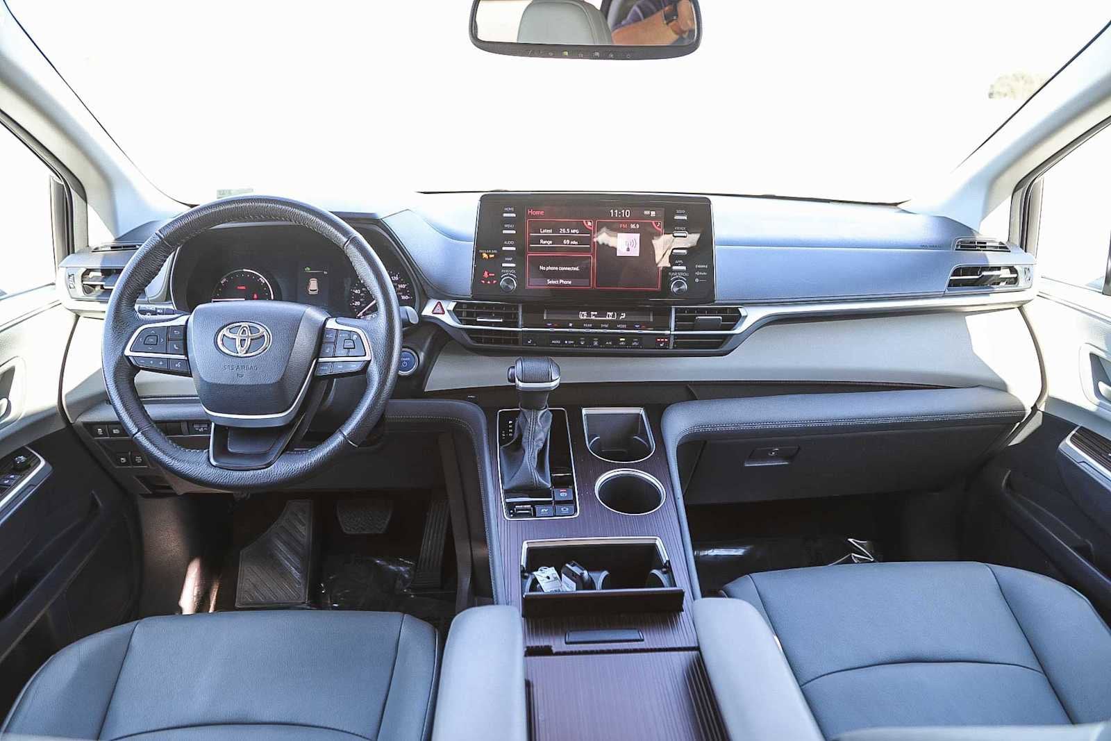 Thumbnail: 2023 Toyota Sienna - 12