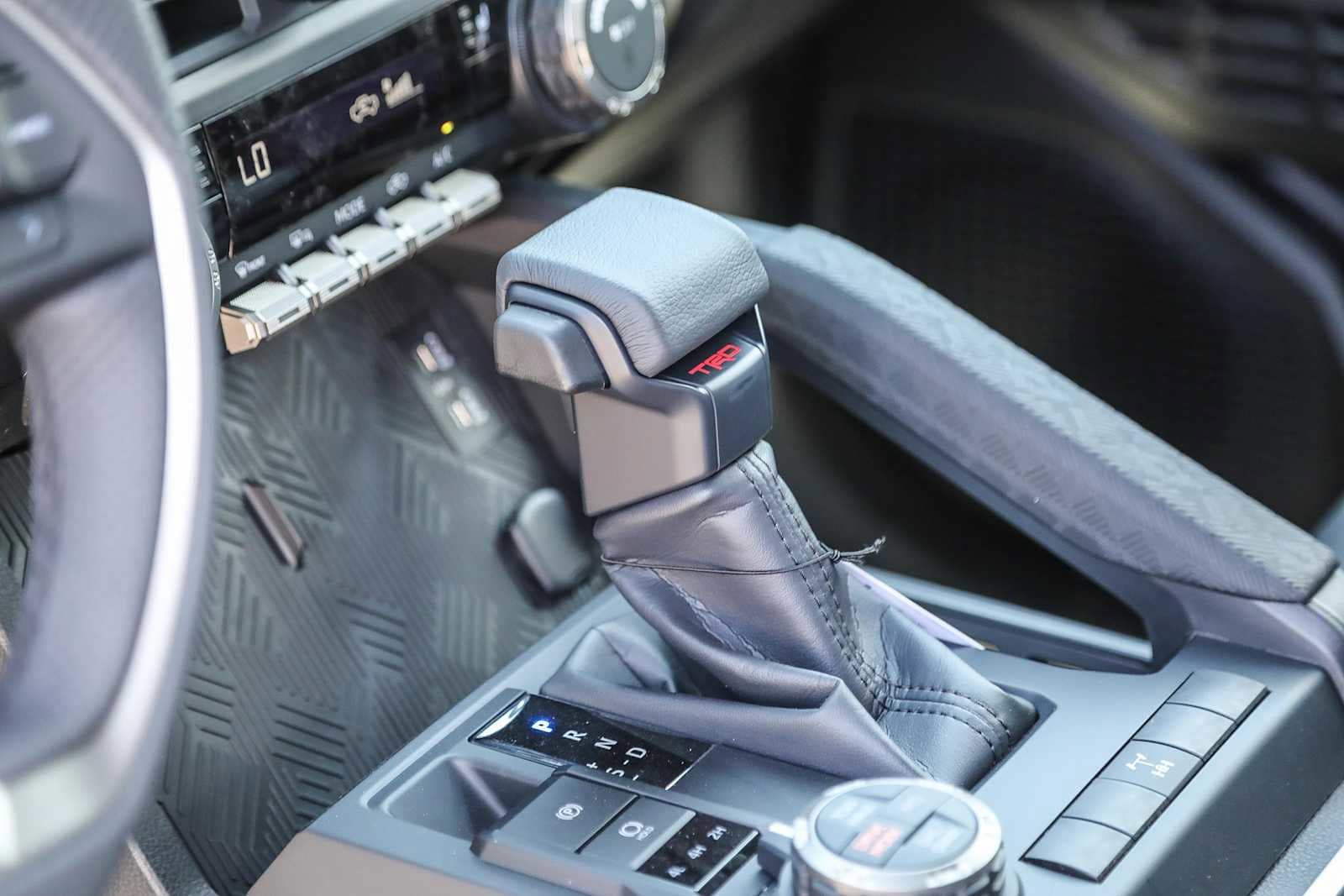 2025 Toyota Tacoma TRD Off-Road 21