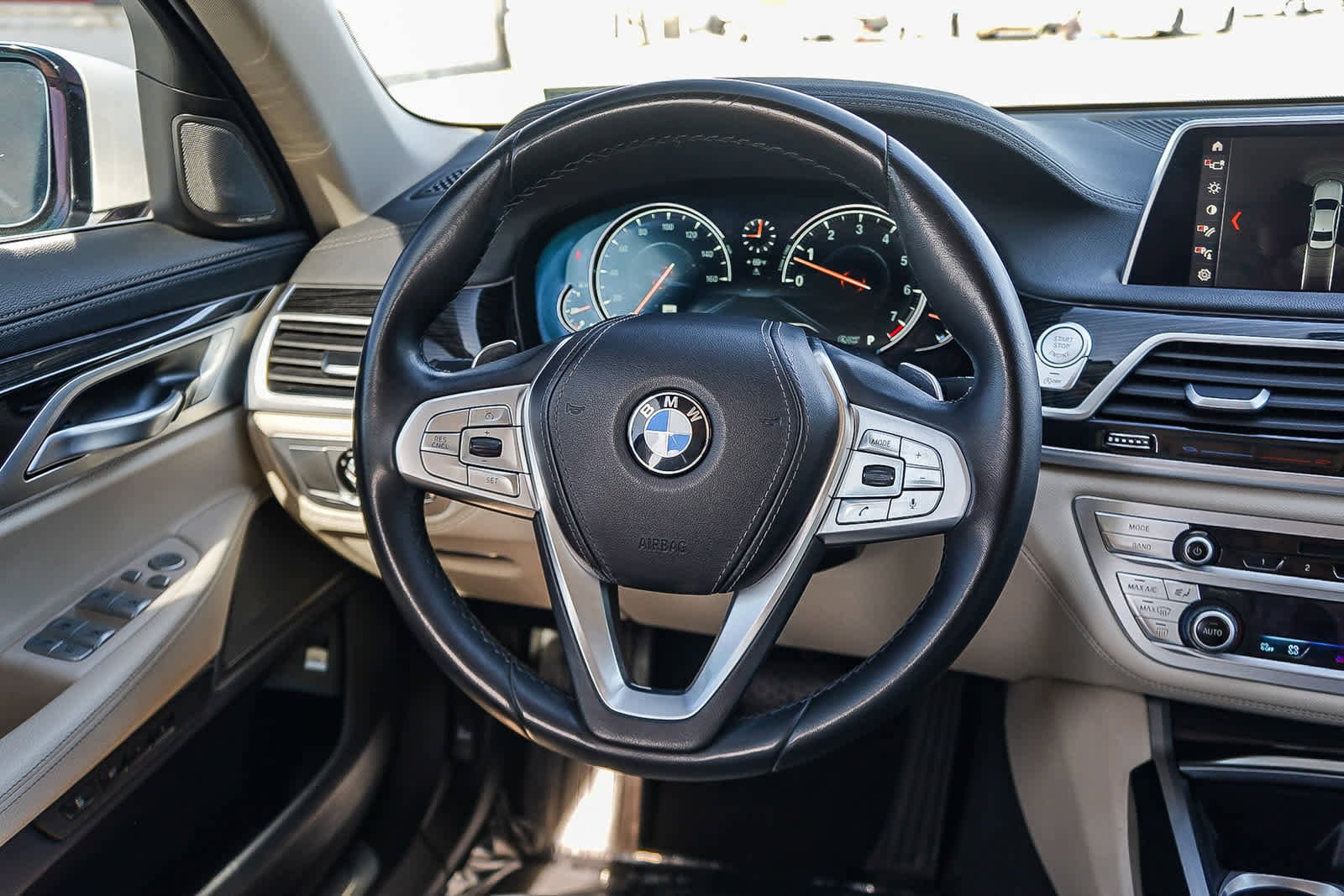 Thumbnail: 2019 BMW 7 Series - 16