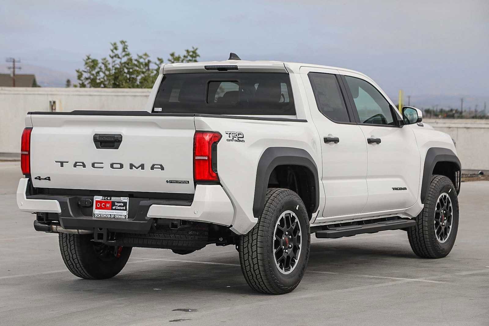 Thumbnail: 2025 Toyota Tacoma - 4
