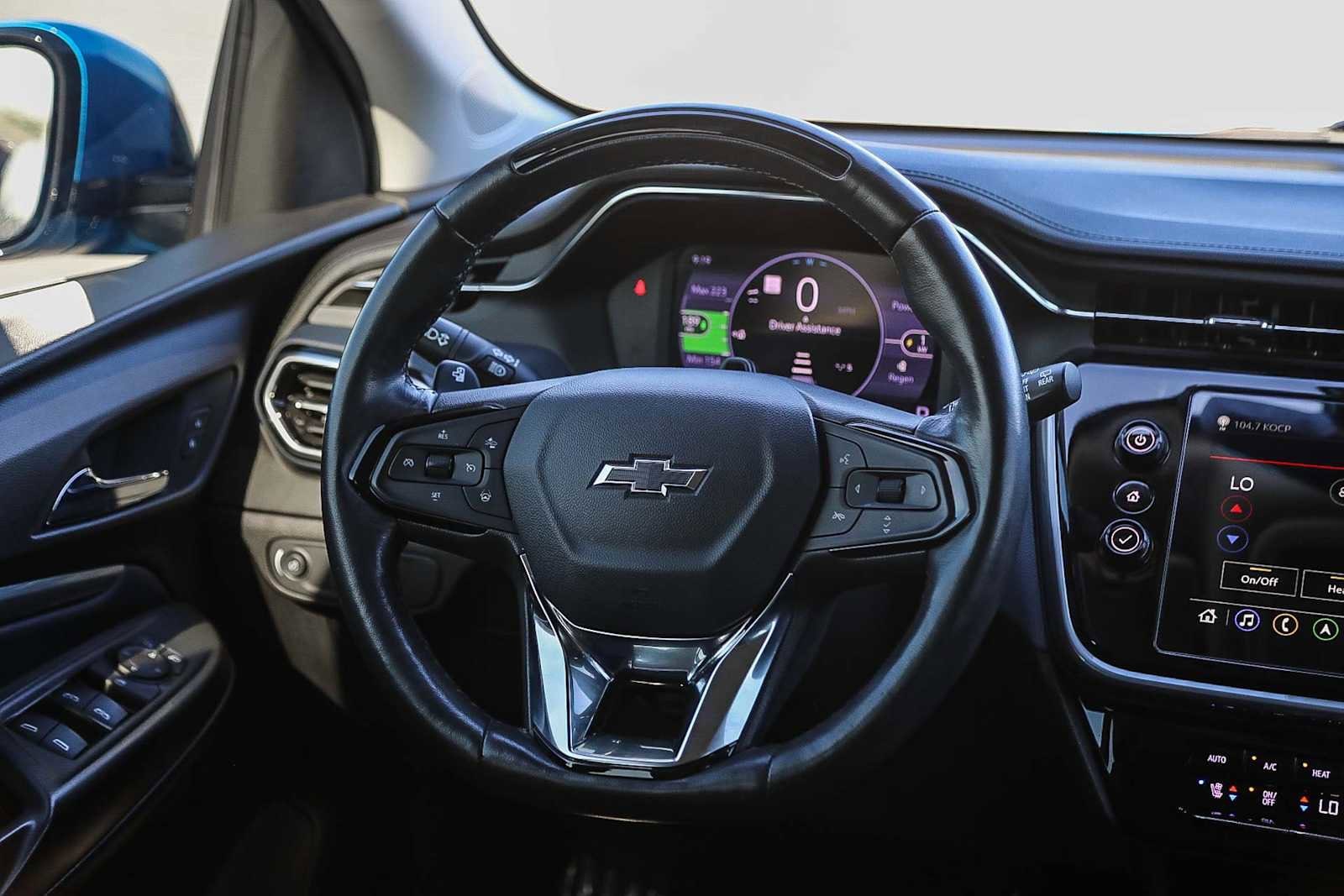 Thumbnail: 2023 Chevrolet Bolt EUV - 14