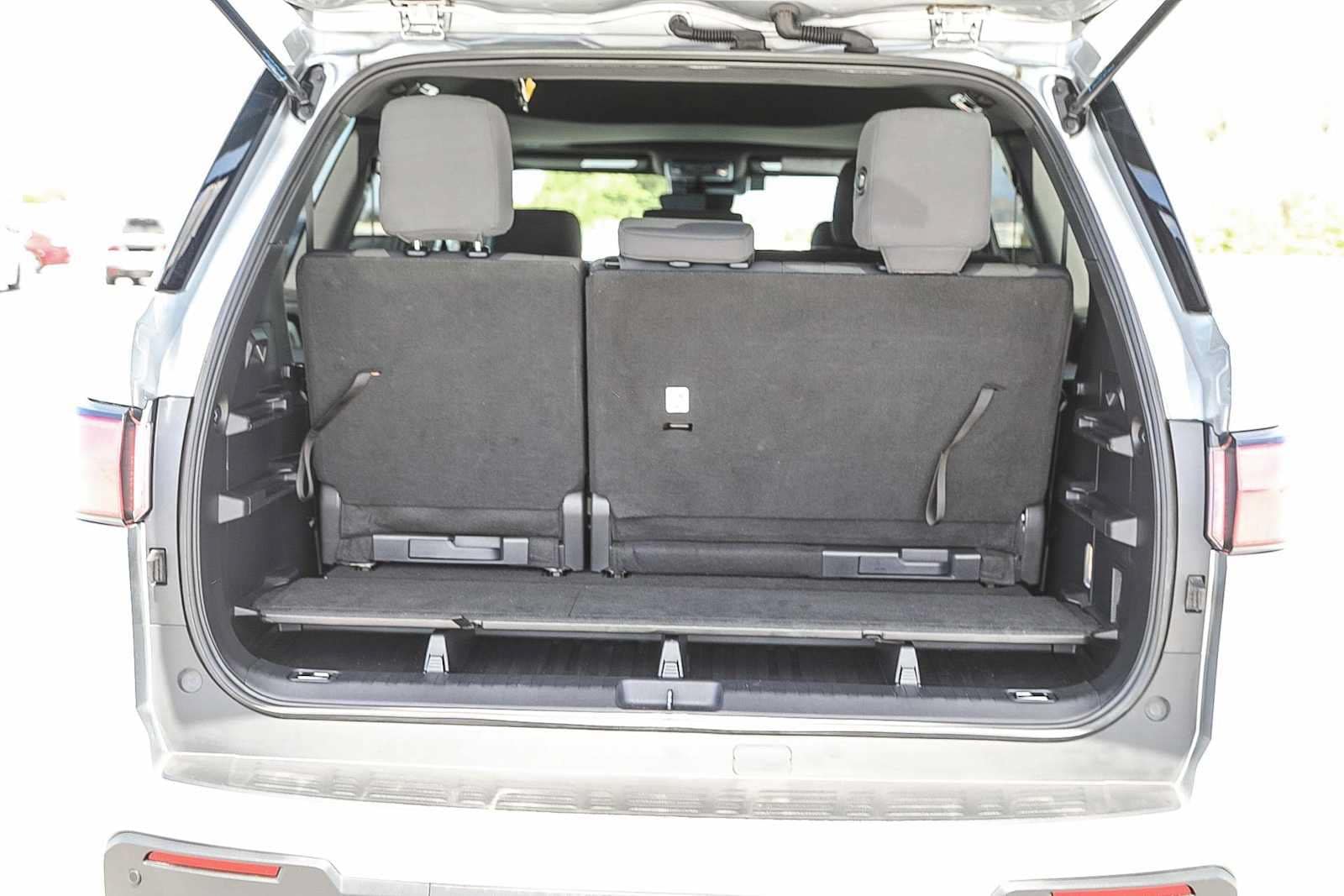 2025 Toyota Sequoia SR5 - Photo 27