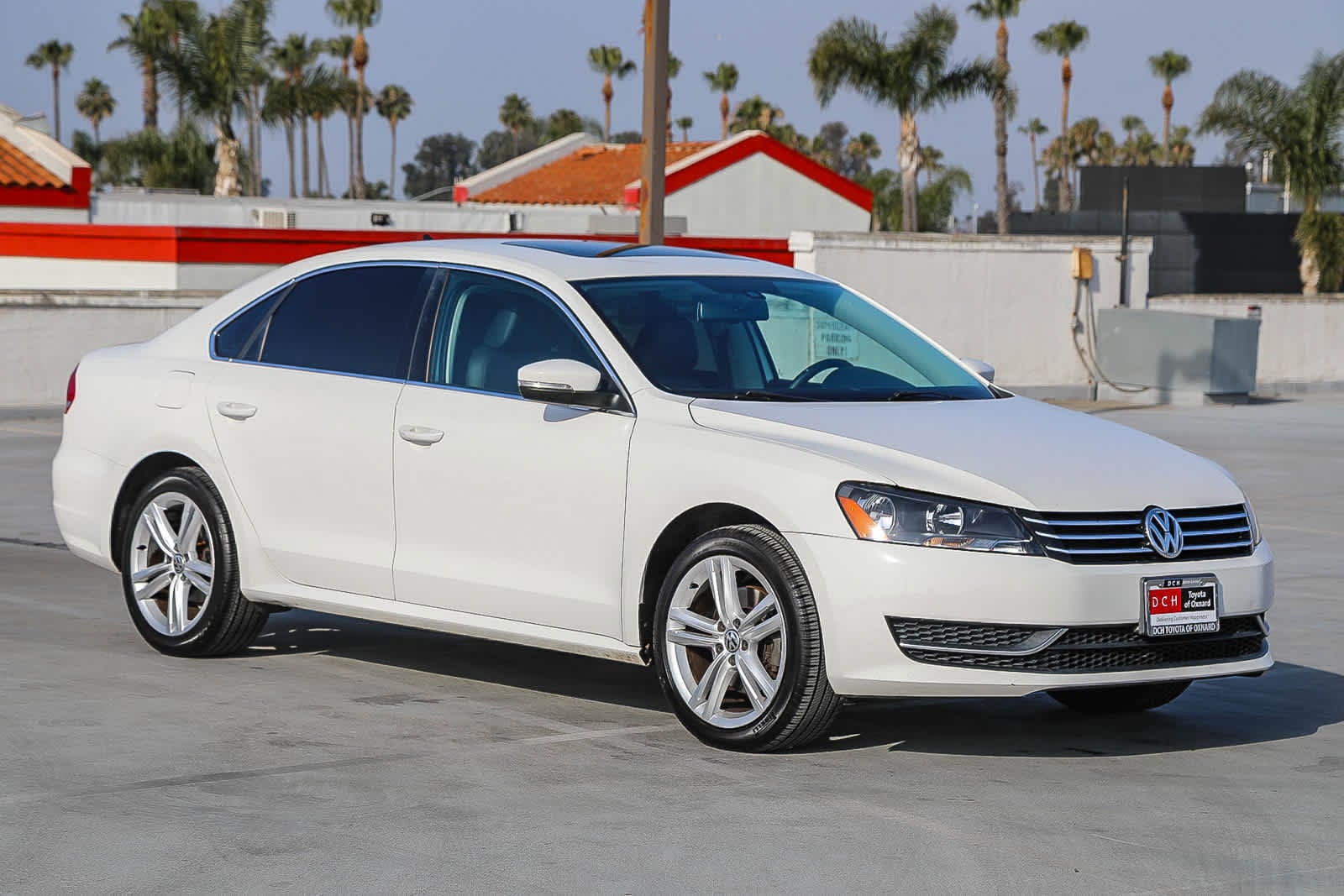 Thumbnail: 2014 Volkswagen Passat - 4