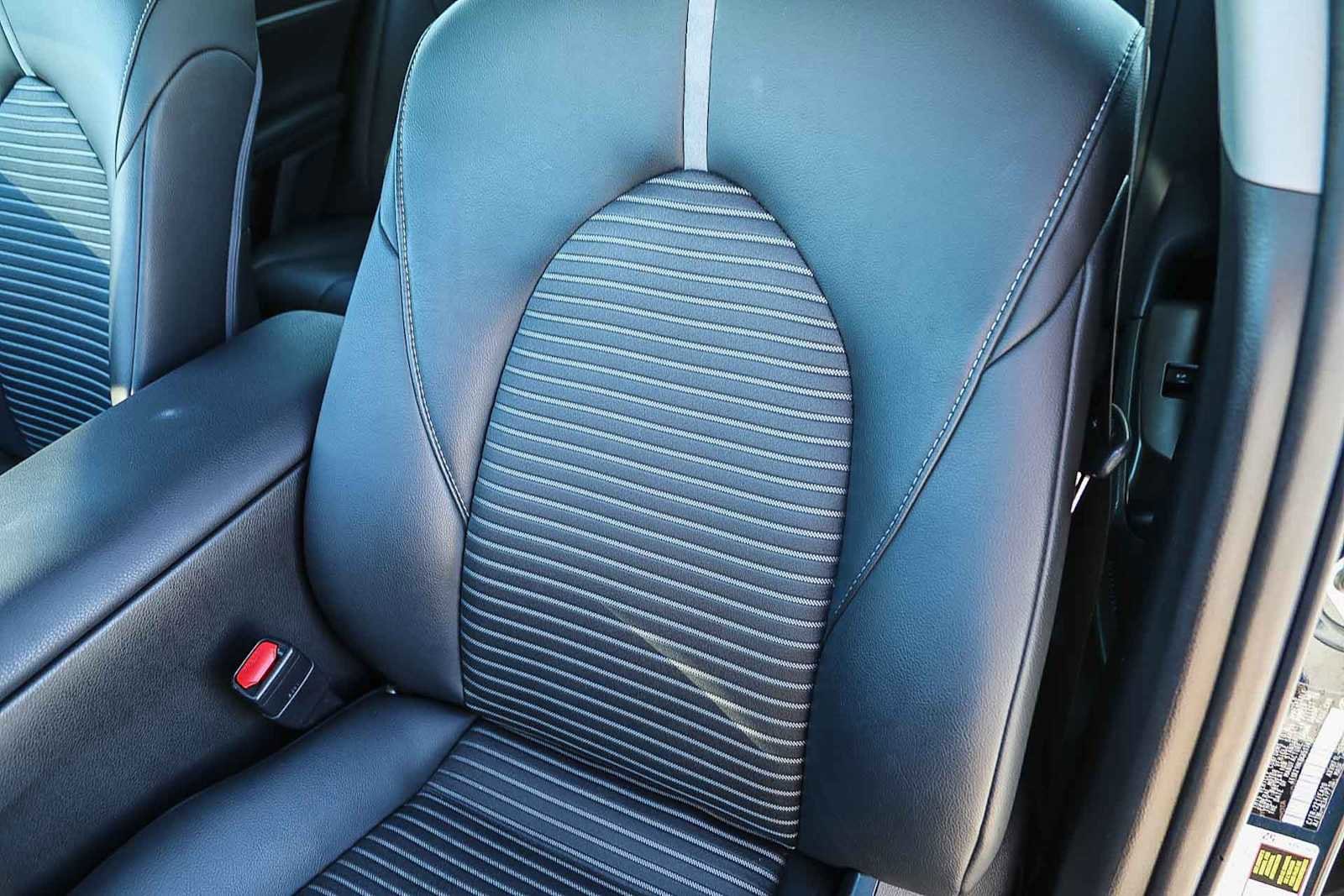 Thumbnail: 2019 Toyota Camry - 23