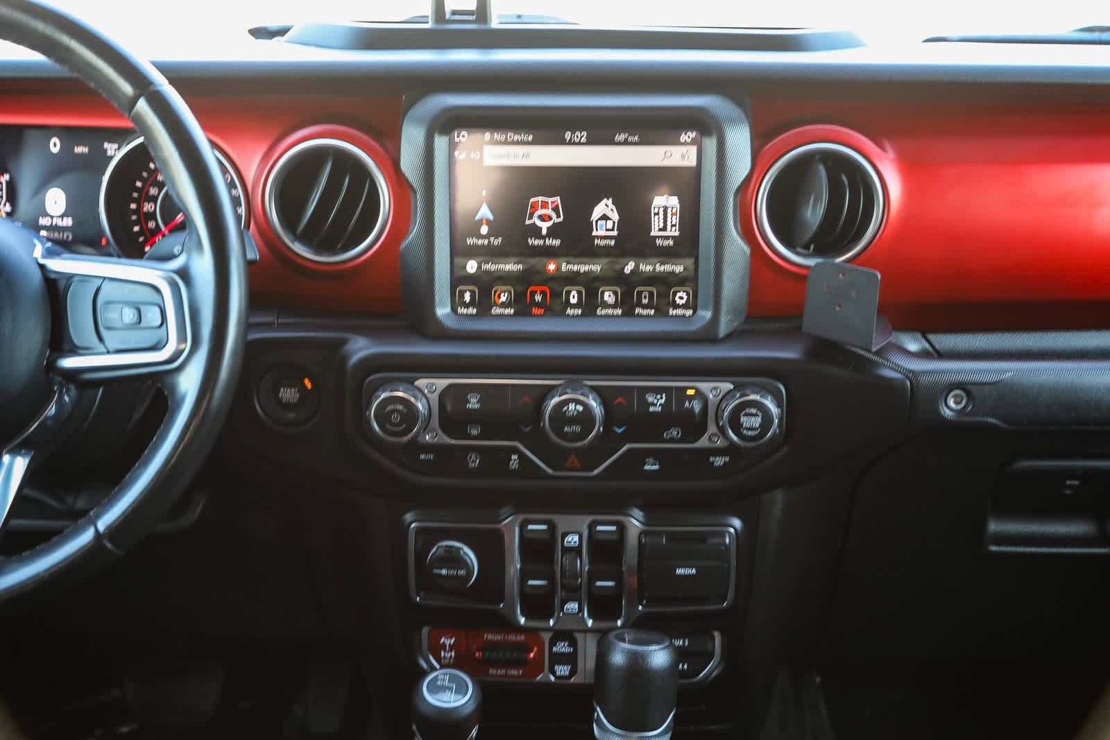 Thumbnail: 2020 Jeep Gladiator - 15