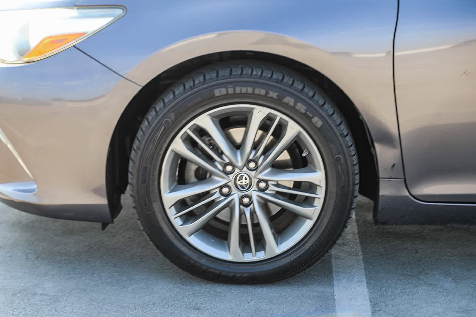 Thumbnail: 2017 Toyota Camry - 9