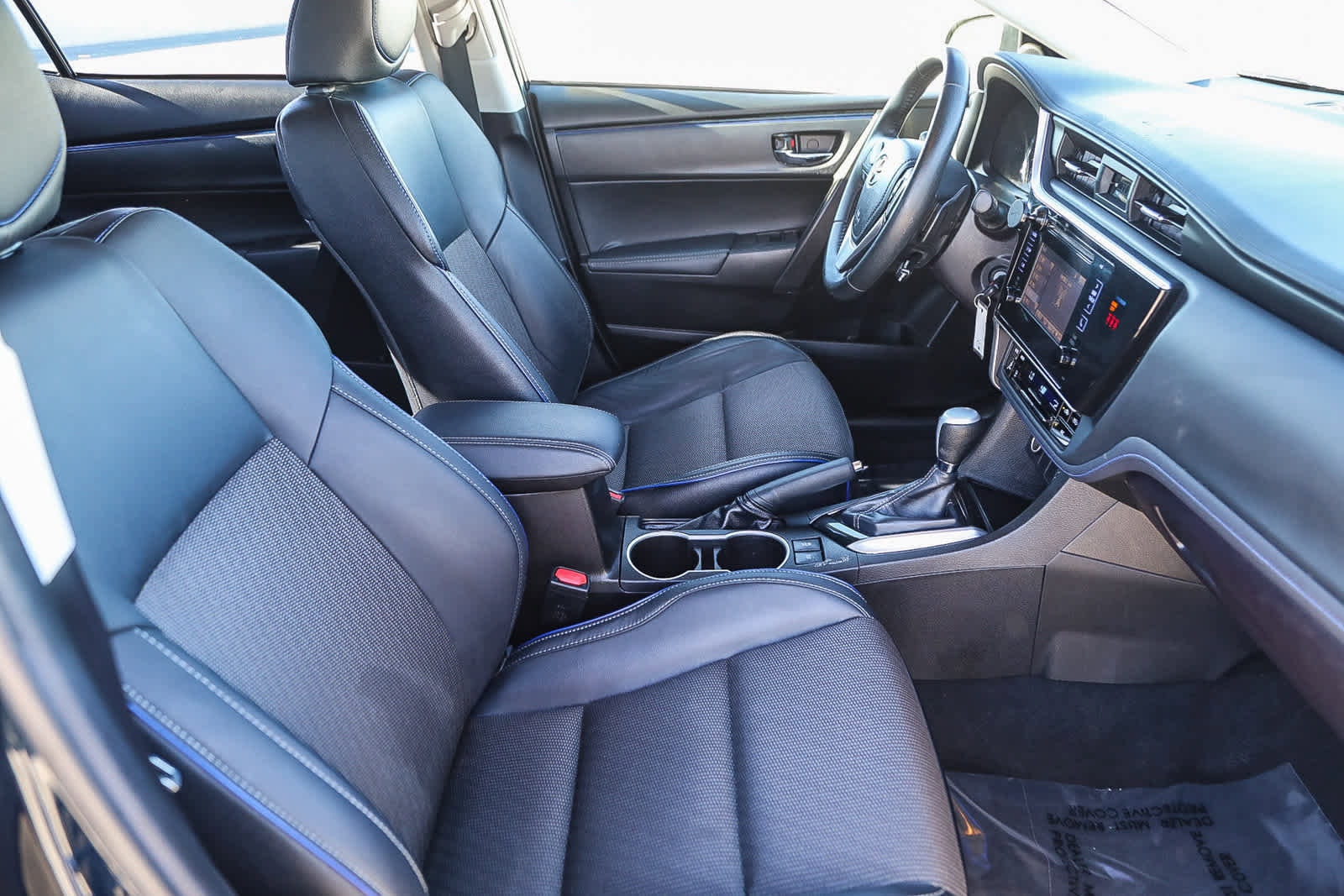 Thumbnail: 2019 Toyota Corolla - 17