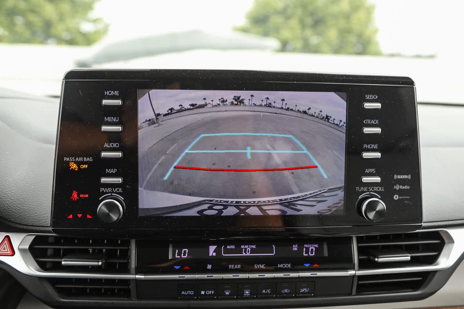 2021 Toyota Sienna LE 22