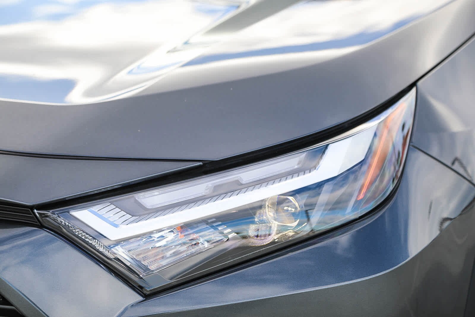 Thumbnail: 2025 Toyota RAV4 - 7