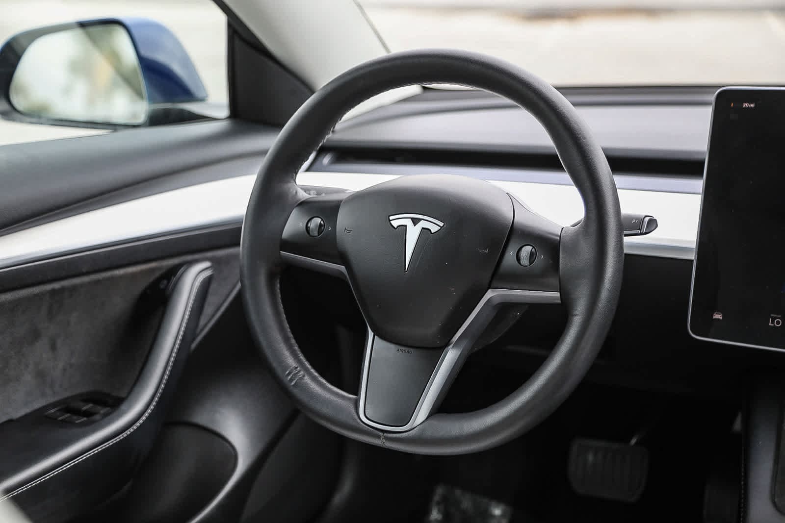 Thumbnail: 2022 Tesla Model 3 - 15