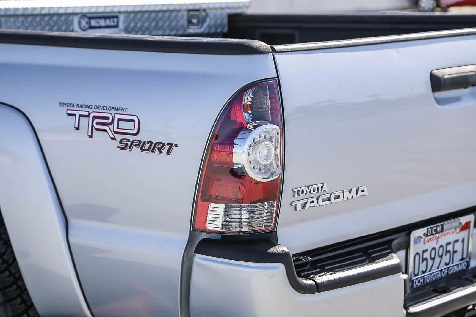 Thumbnail: 2011 Toyota Tacoma - 9