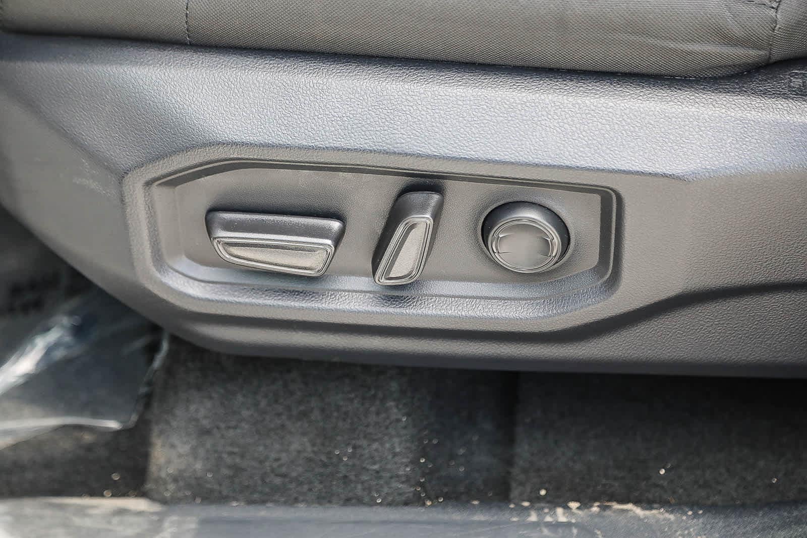 2025 Toyota Sequoia SR5 - Photo 19