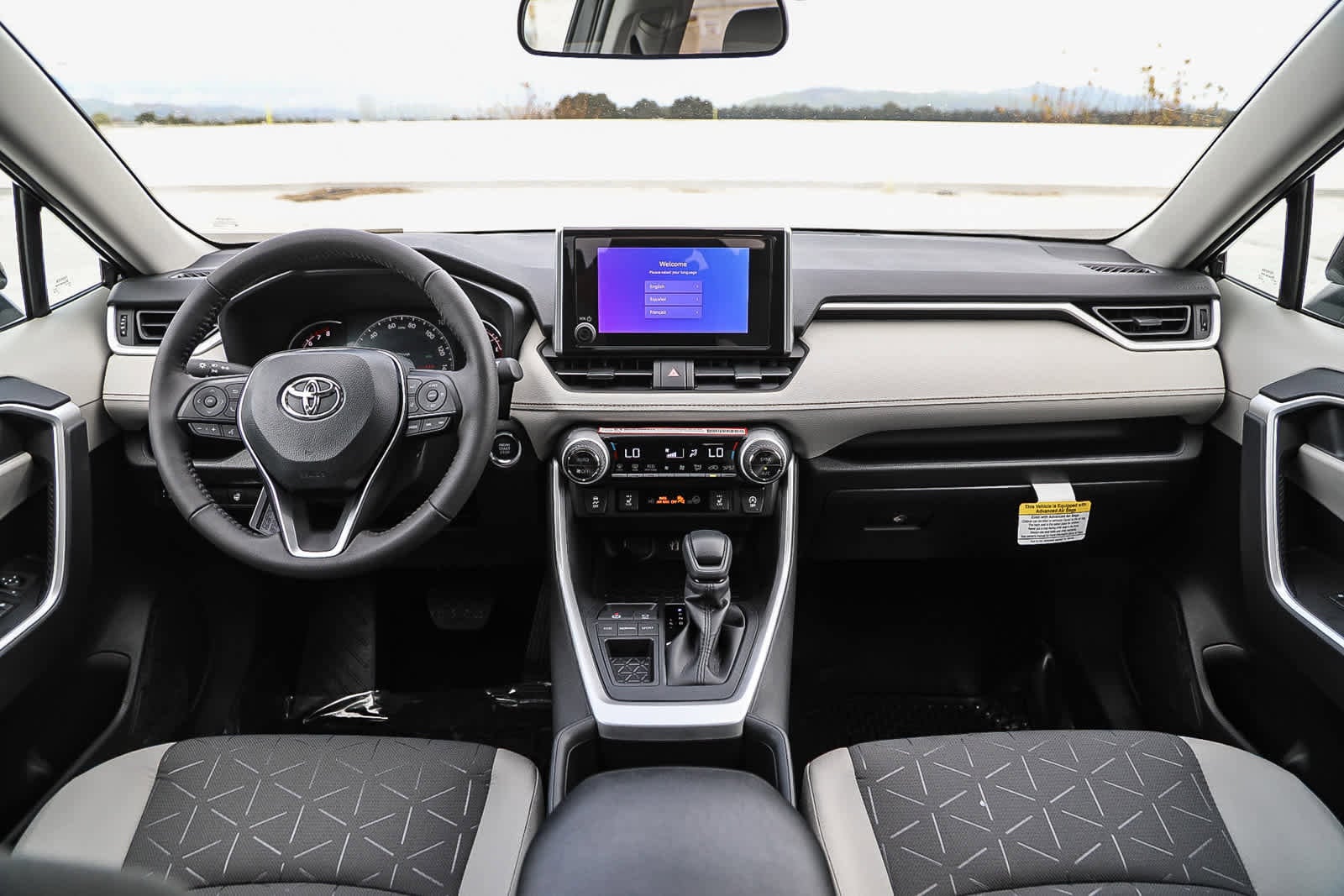 Thumbnail: 2025 Toyota RAV4 - 14