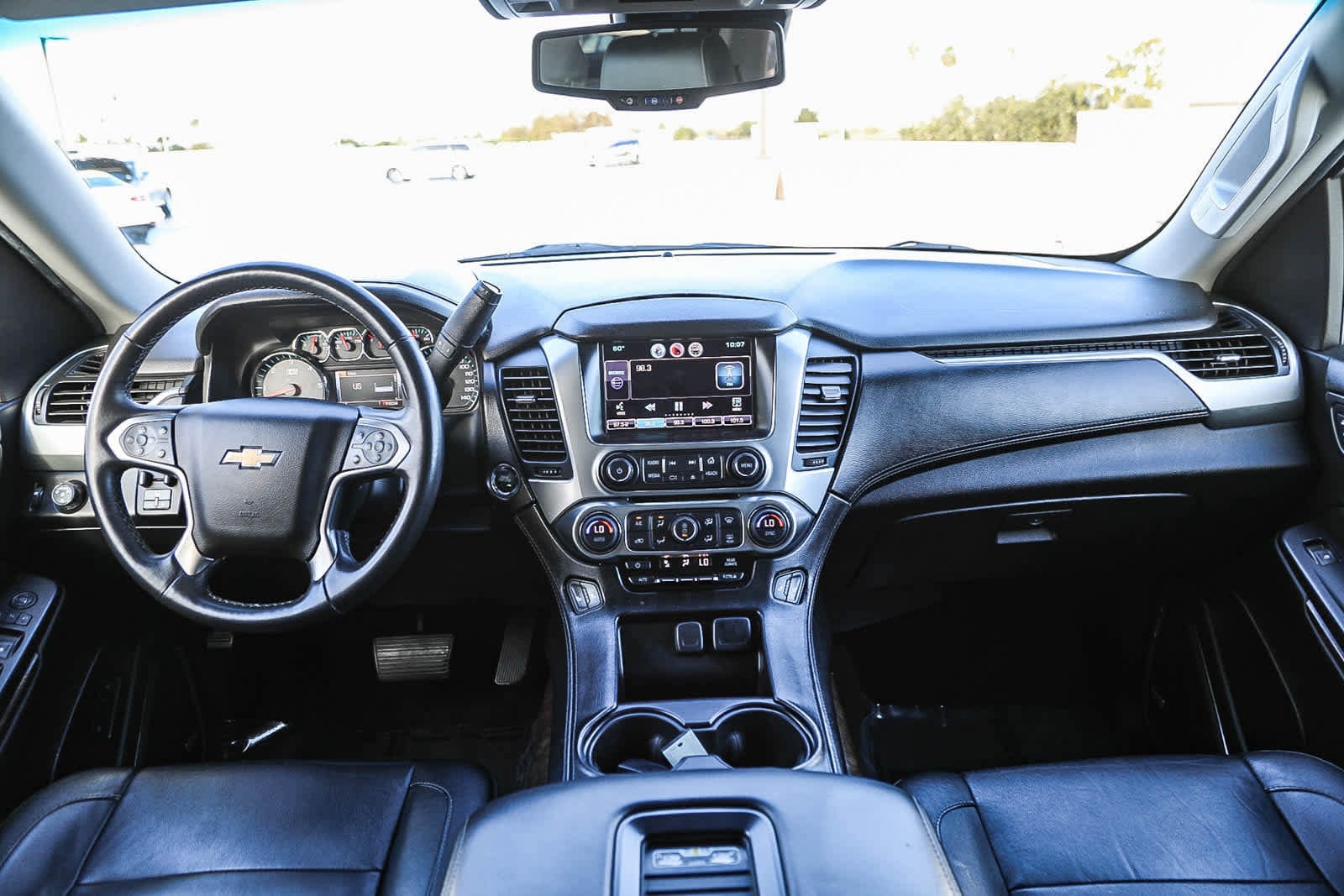 Thumbnail: 2015 Chevrolet Suburban - 11