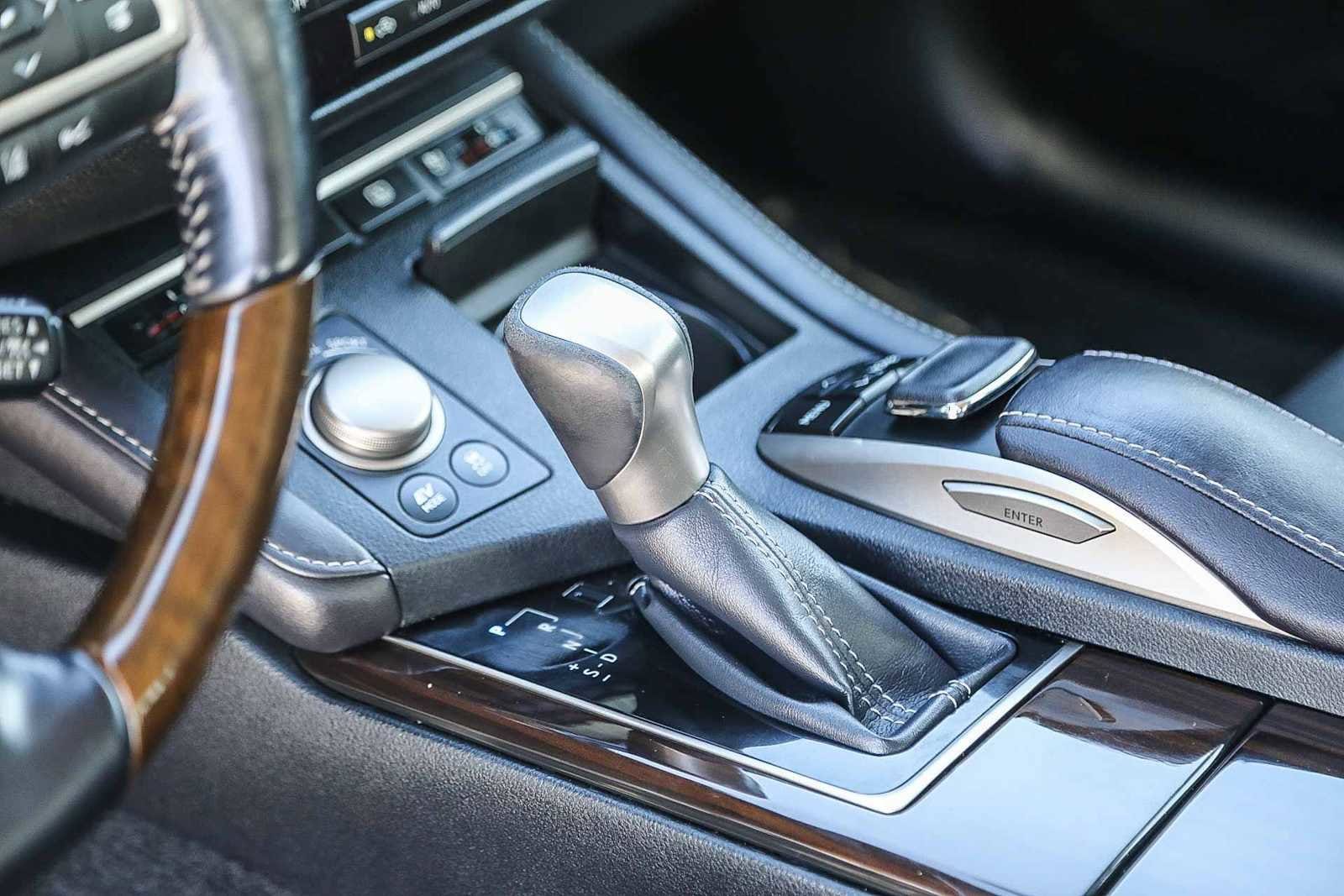 Thumbnail: 2016 Lexus ES - 20