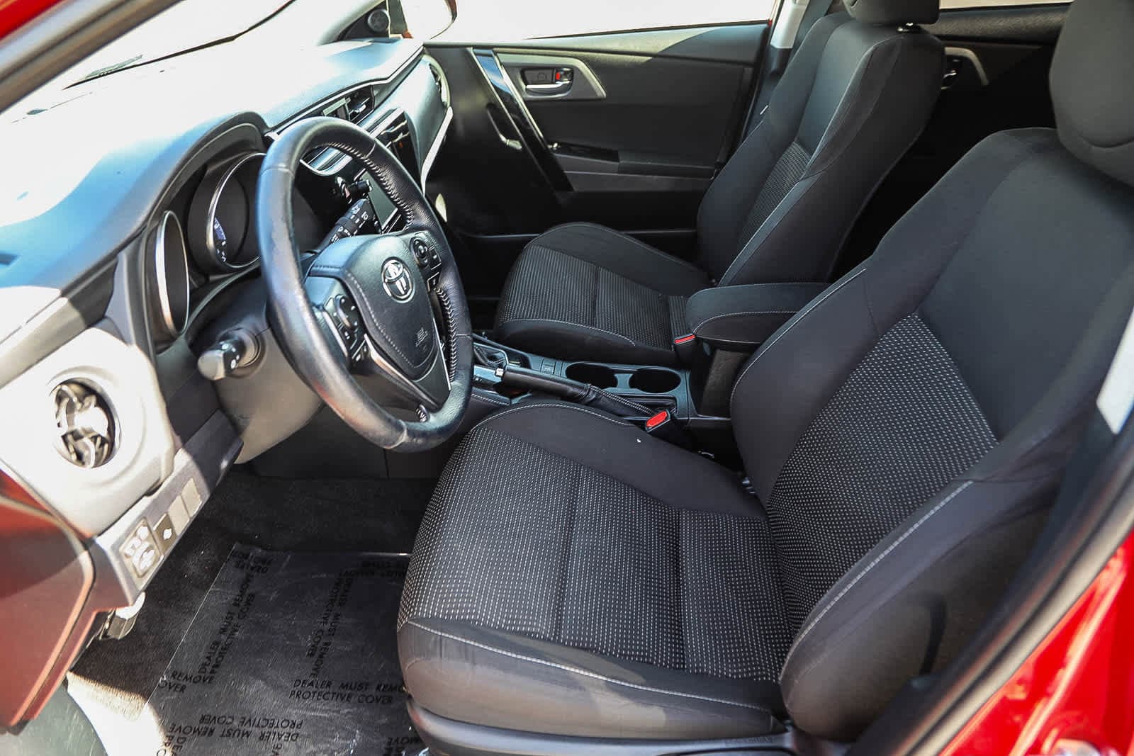 Thumbnail: 2018 Toyota Corolla iM - 17