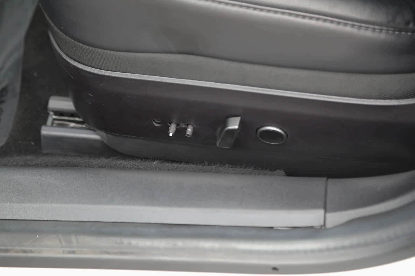 Thumbnail: 2021 Tesla Model 3 - 19