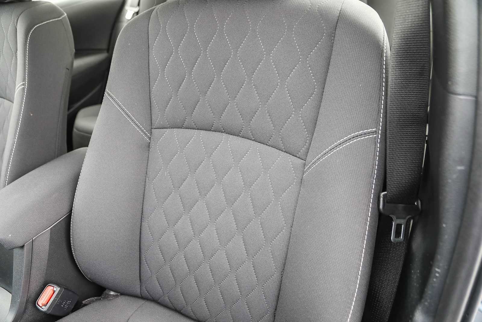 2024 Toyota Corolla LE 24