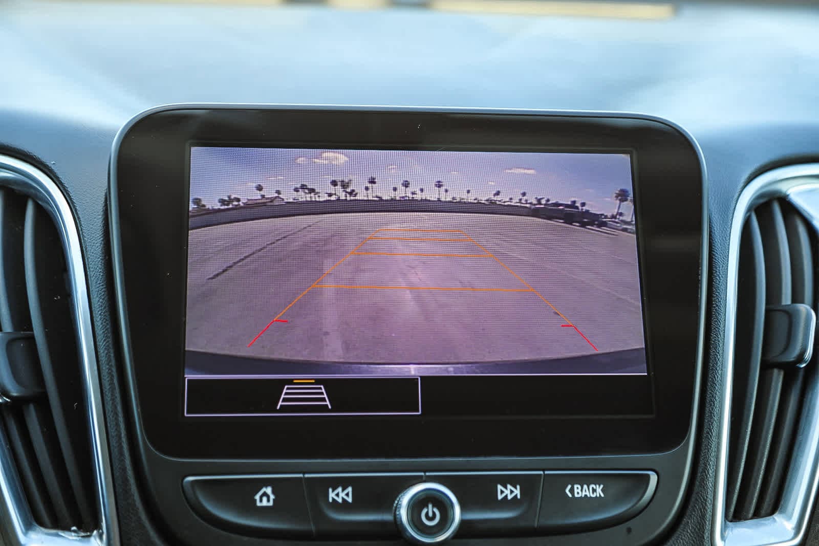 Thumbnail: 2021 Chevrolet Malibu - 23