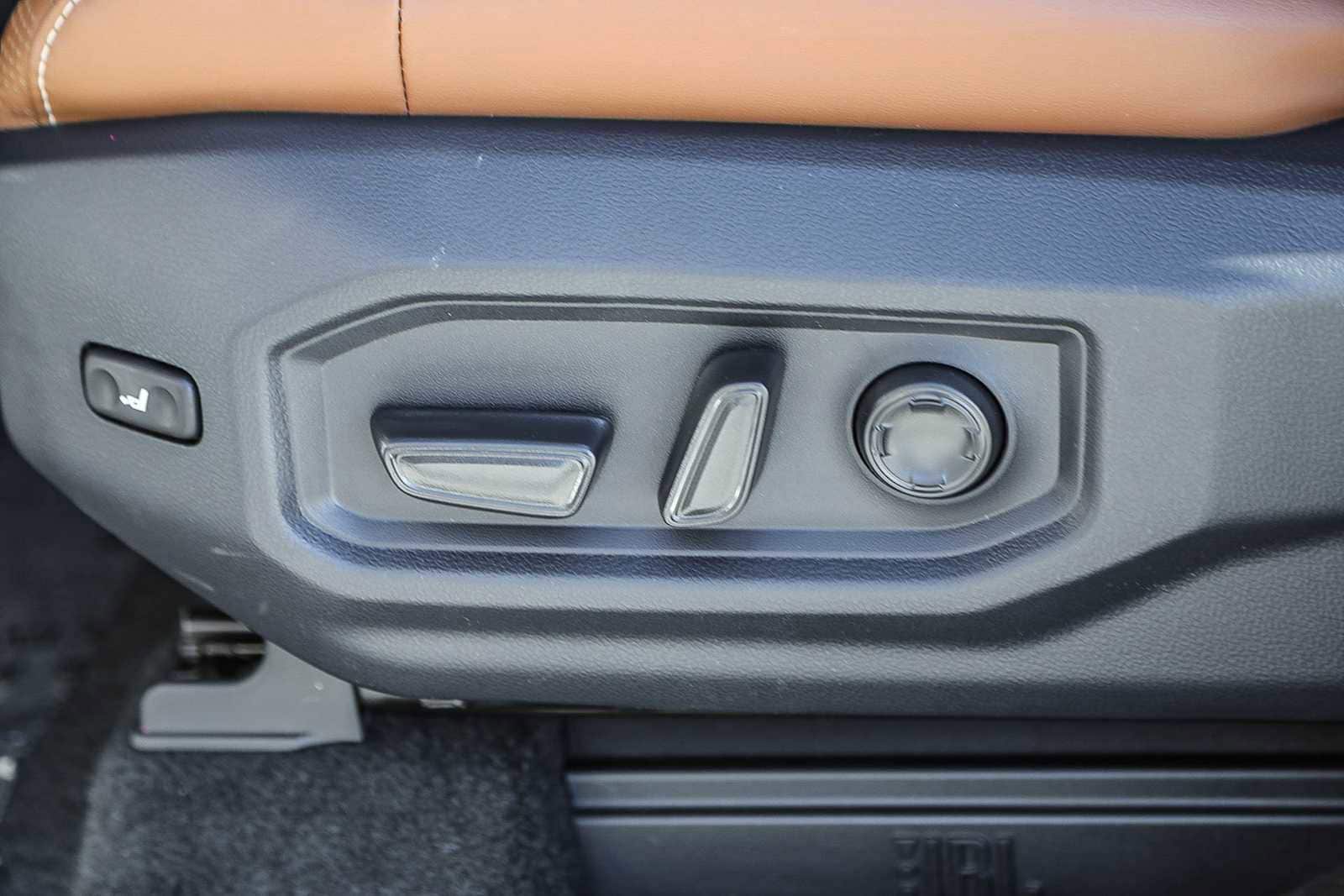 Thumbnail: 2026 Toyota Tundra - 21